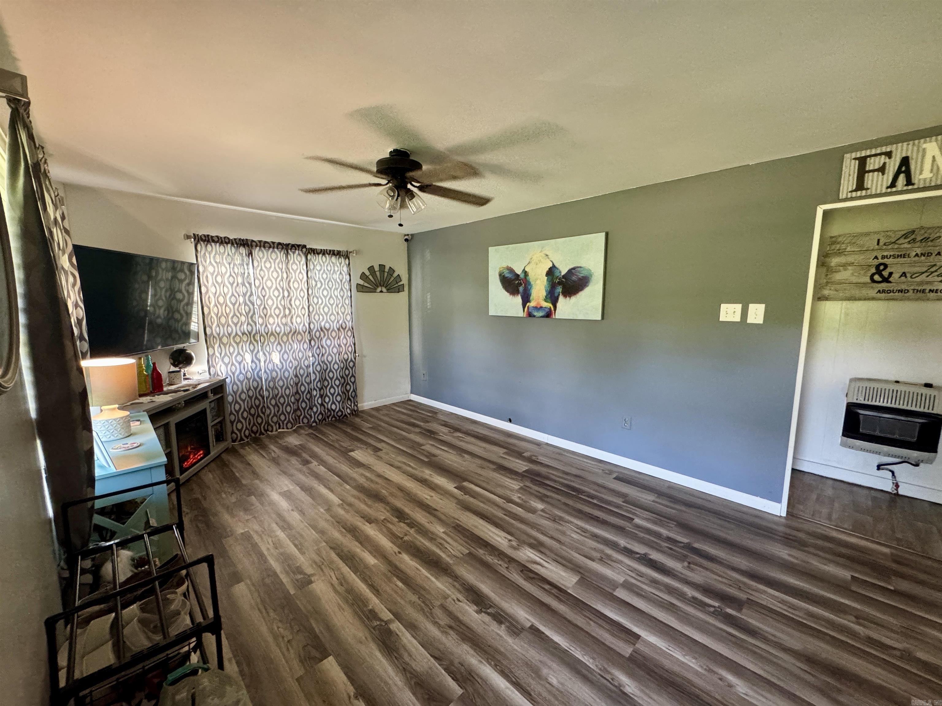 M&B PIGGOTT 2-20-8 - Residential