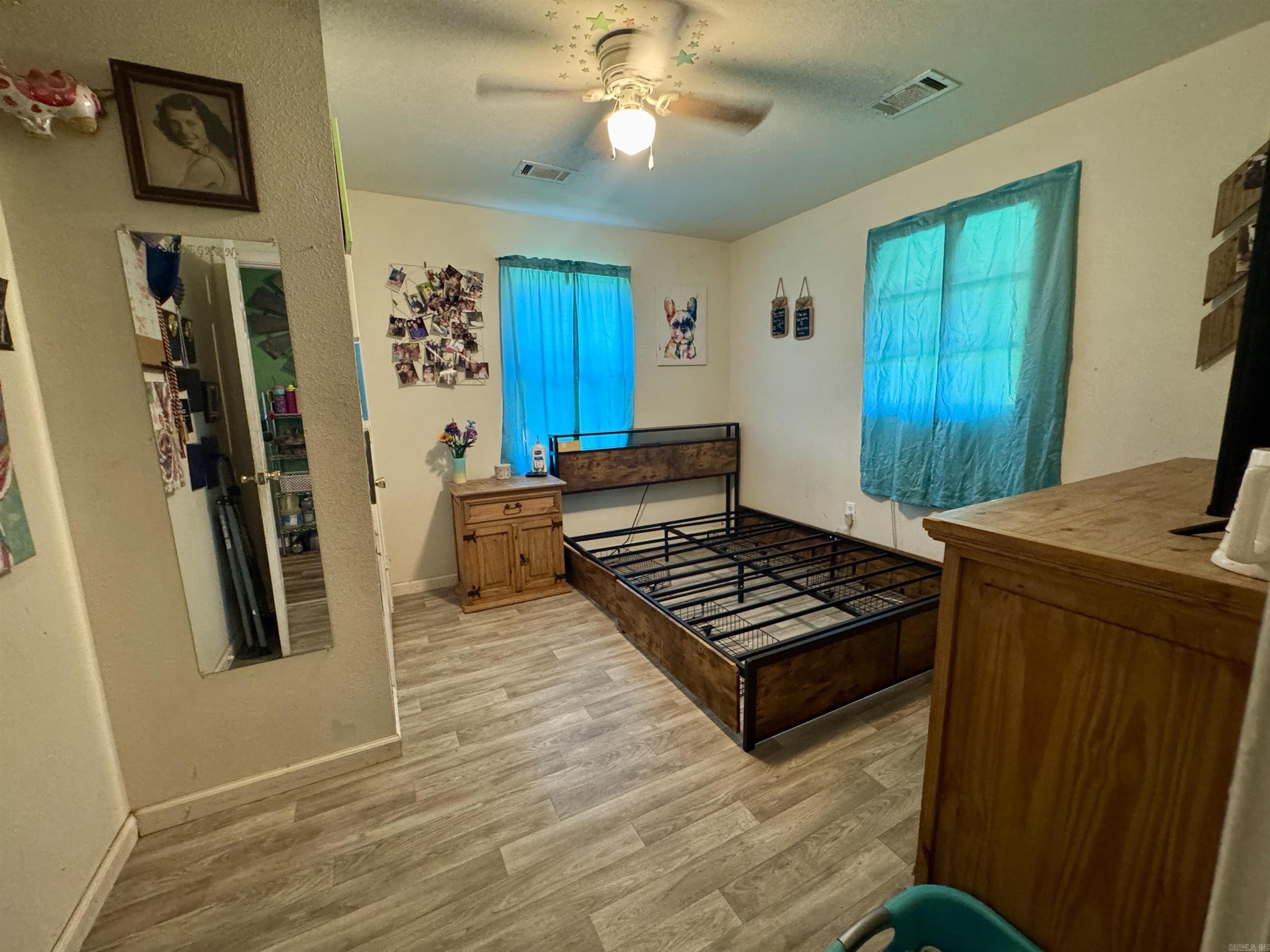 M&B PIGGOTT 2-20-8 - Residential