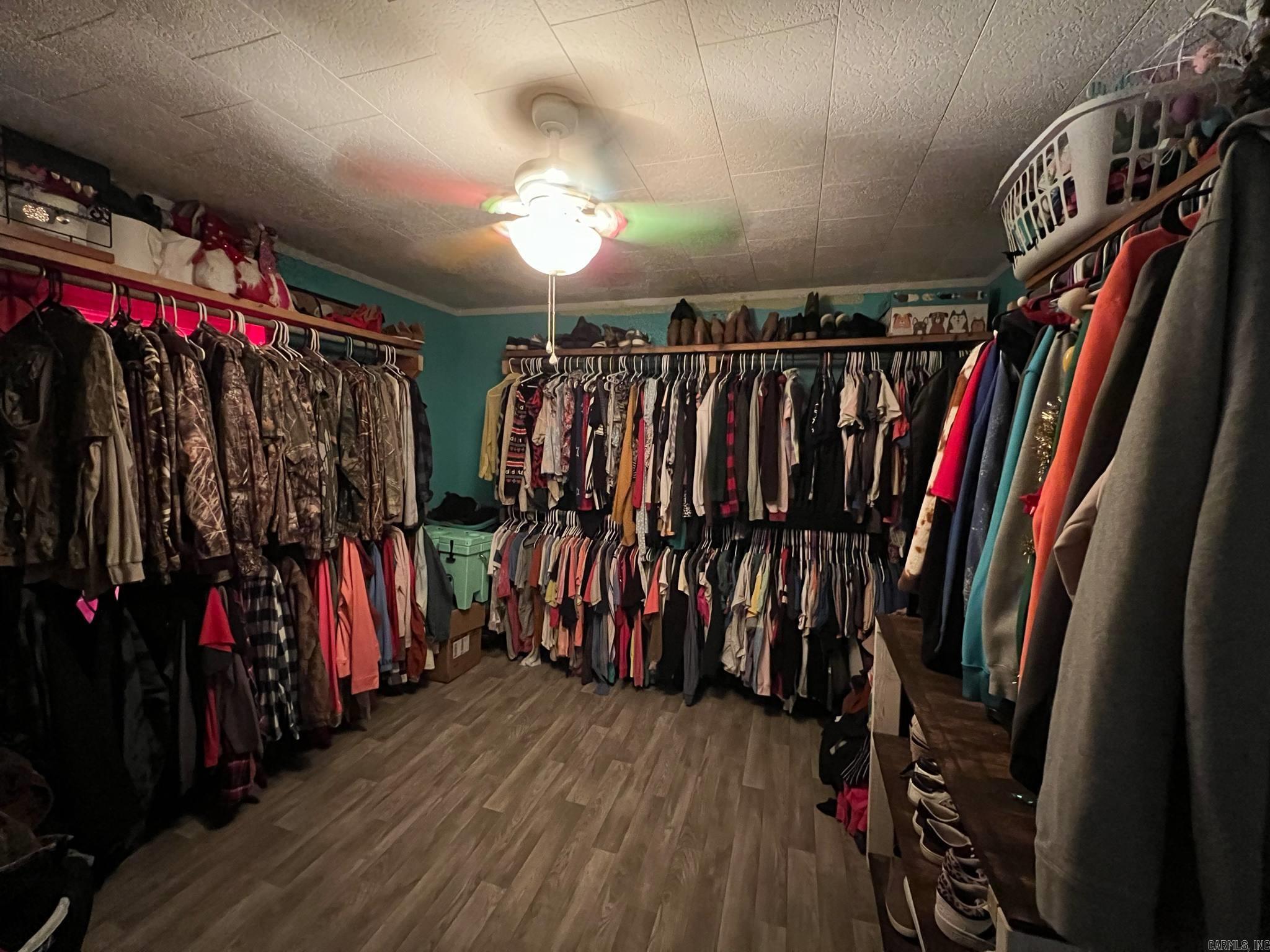 M&B PIGGOTT 2-20-8 - Residential