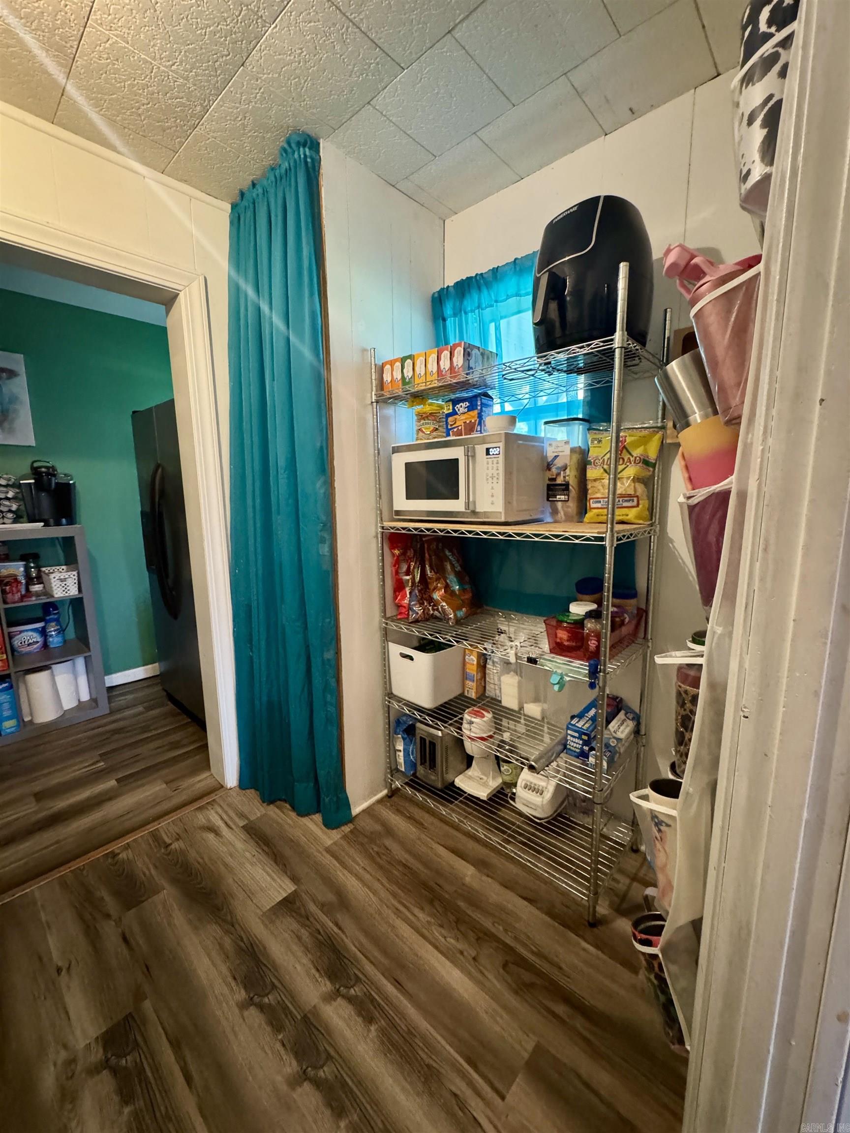 M&B PIGGOTT 2-20-8 - Residential