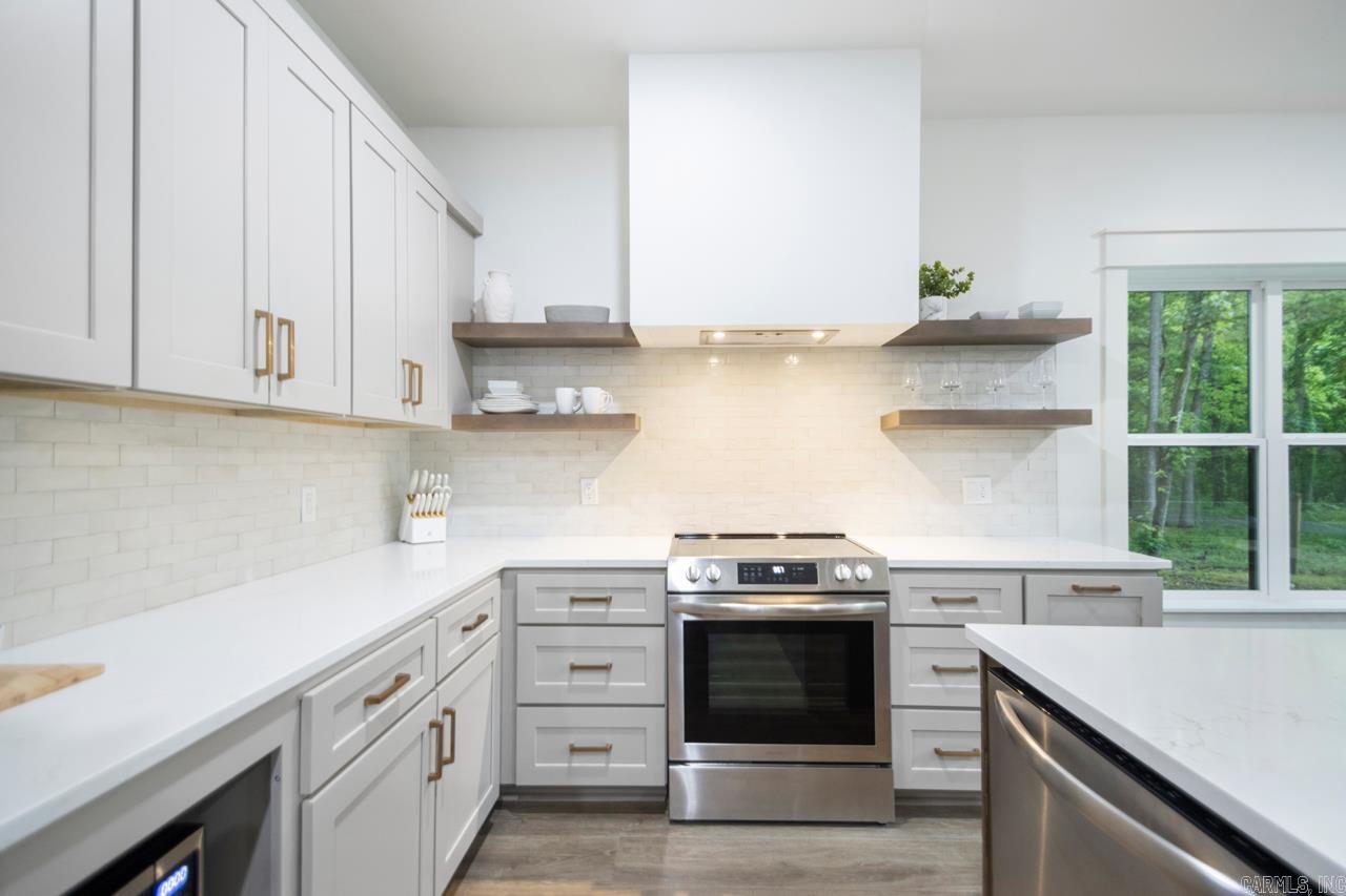 RIVER CREEK ESTATES - Residential