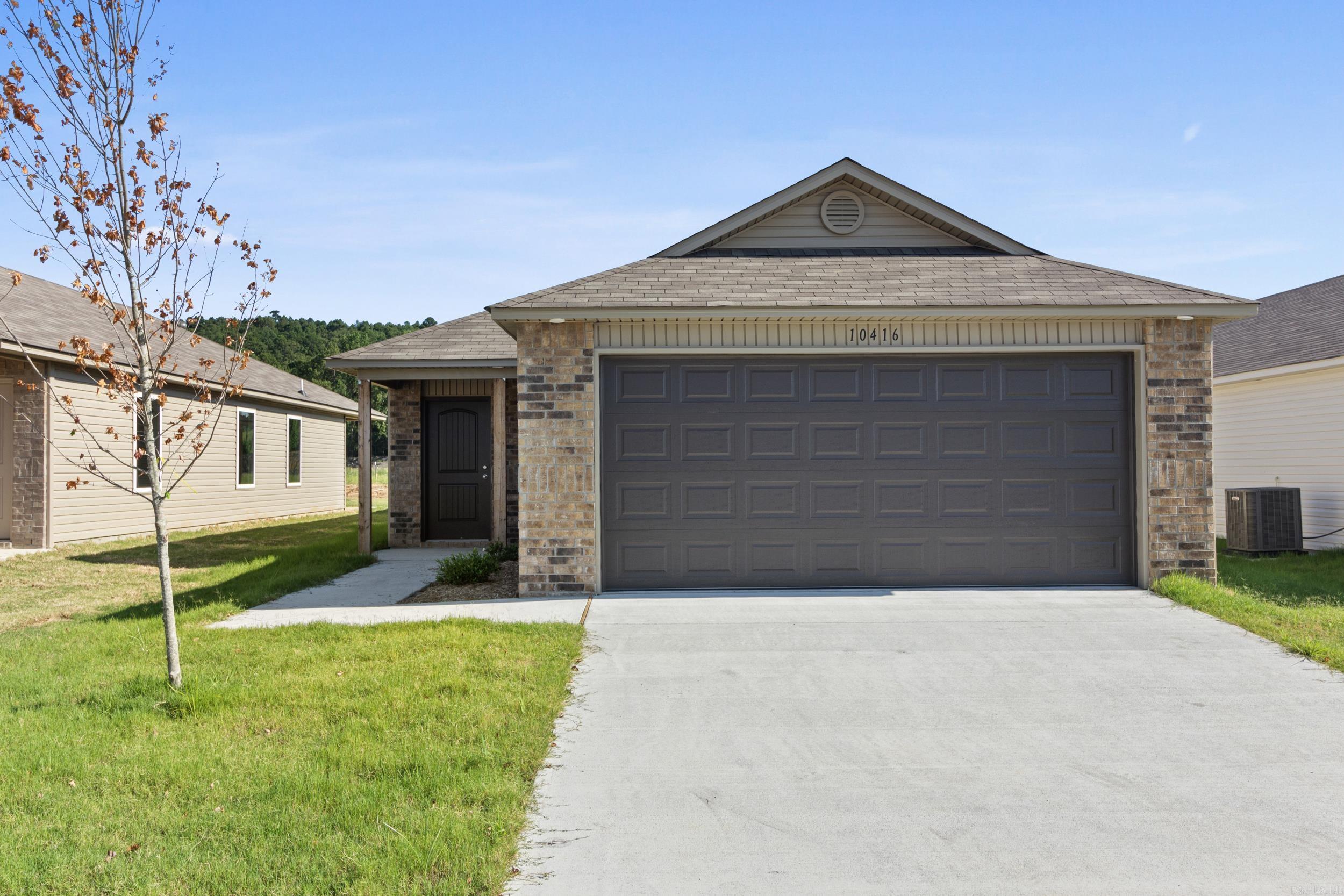 COUNTRY CLUB OF ARK THE - Residential