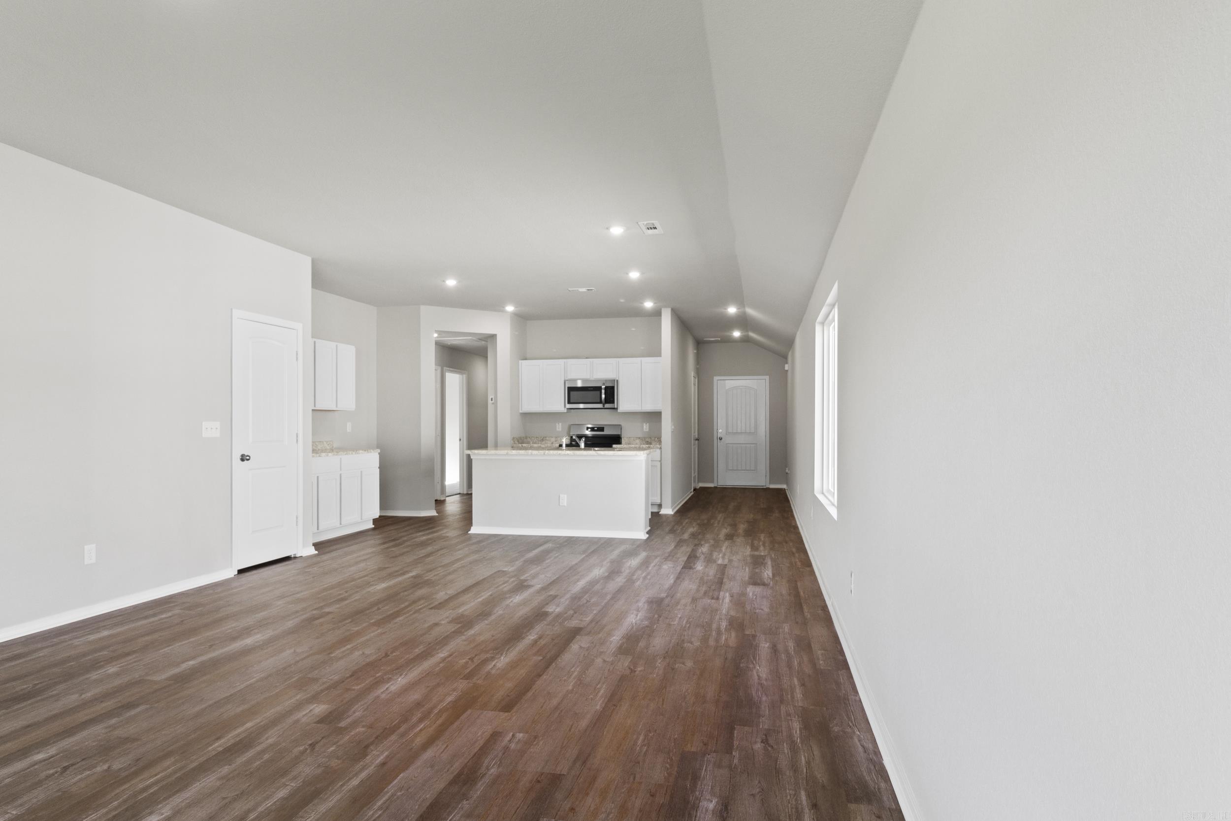 COUNTRY CLUB OF ARK THE - Residential