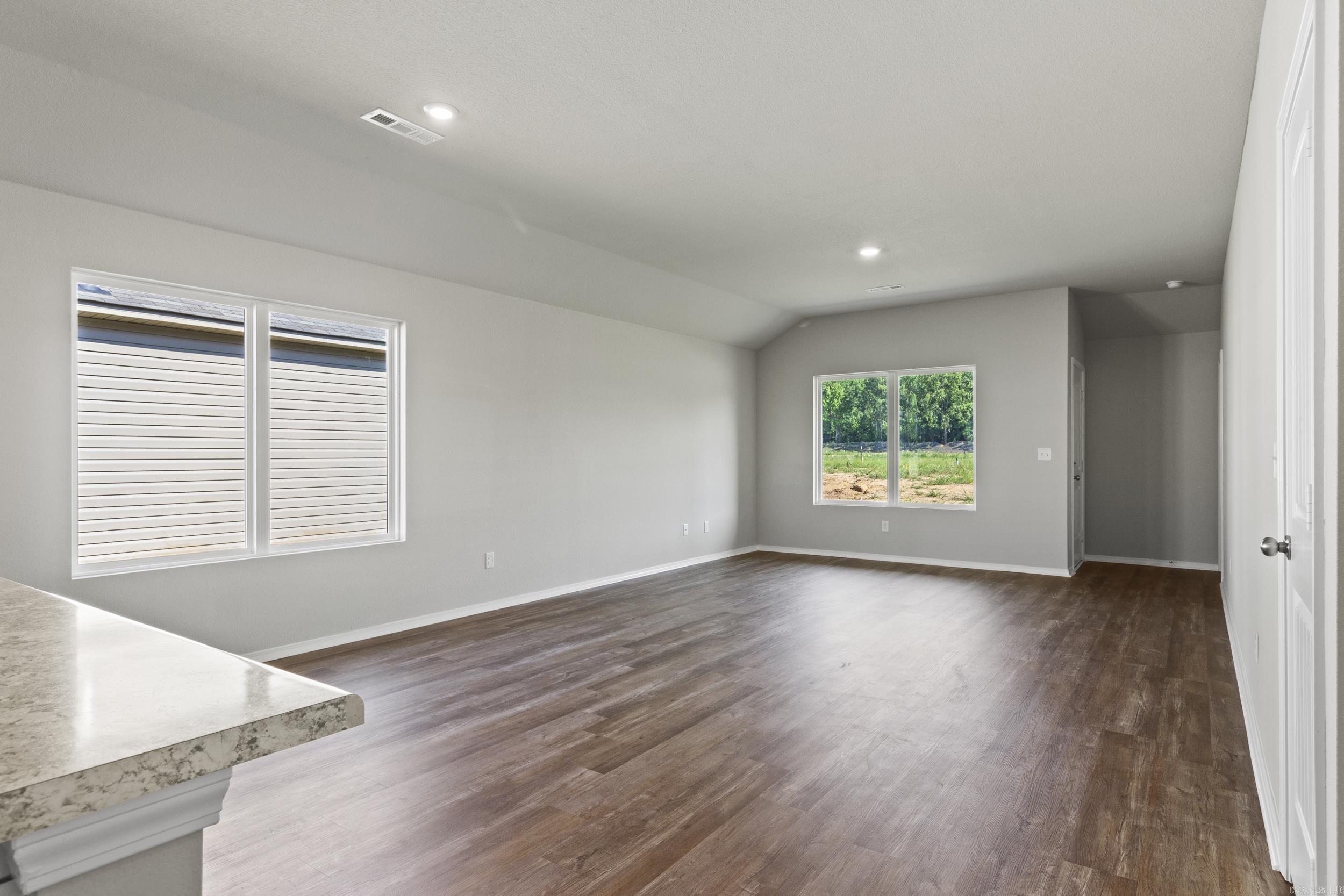 COUNTRY CLUB OF ARK THE - Residential