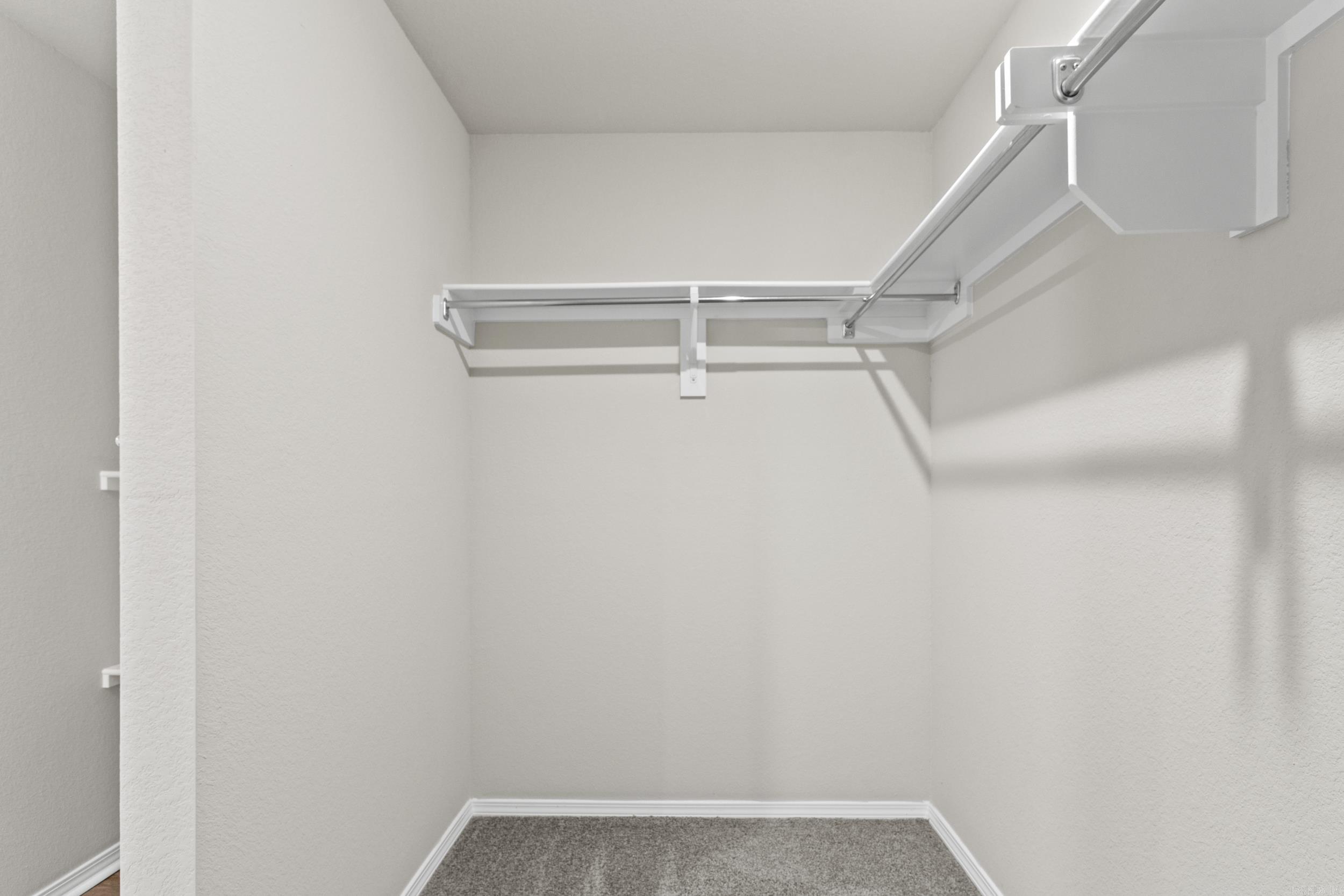 COUNTRY CLUB OF ARK THE - Residential