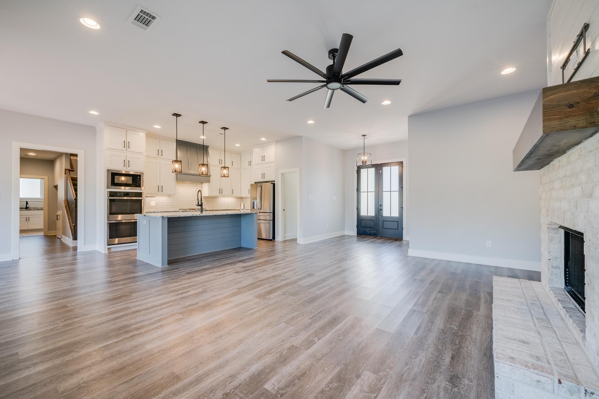 CHARLESTON PLACE SUBDIVISION - Residential