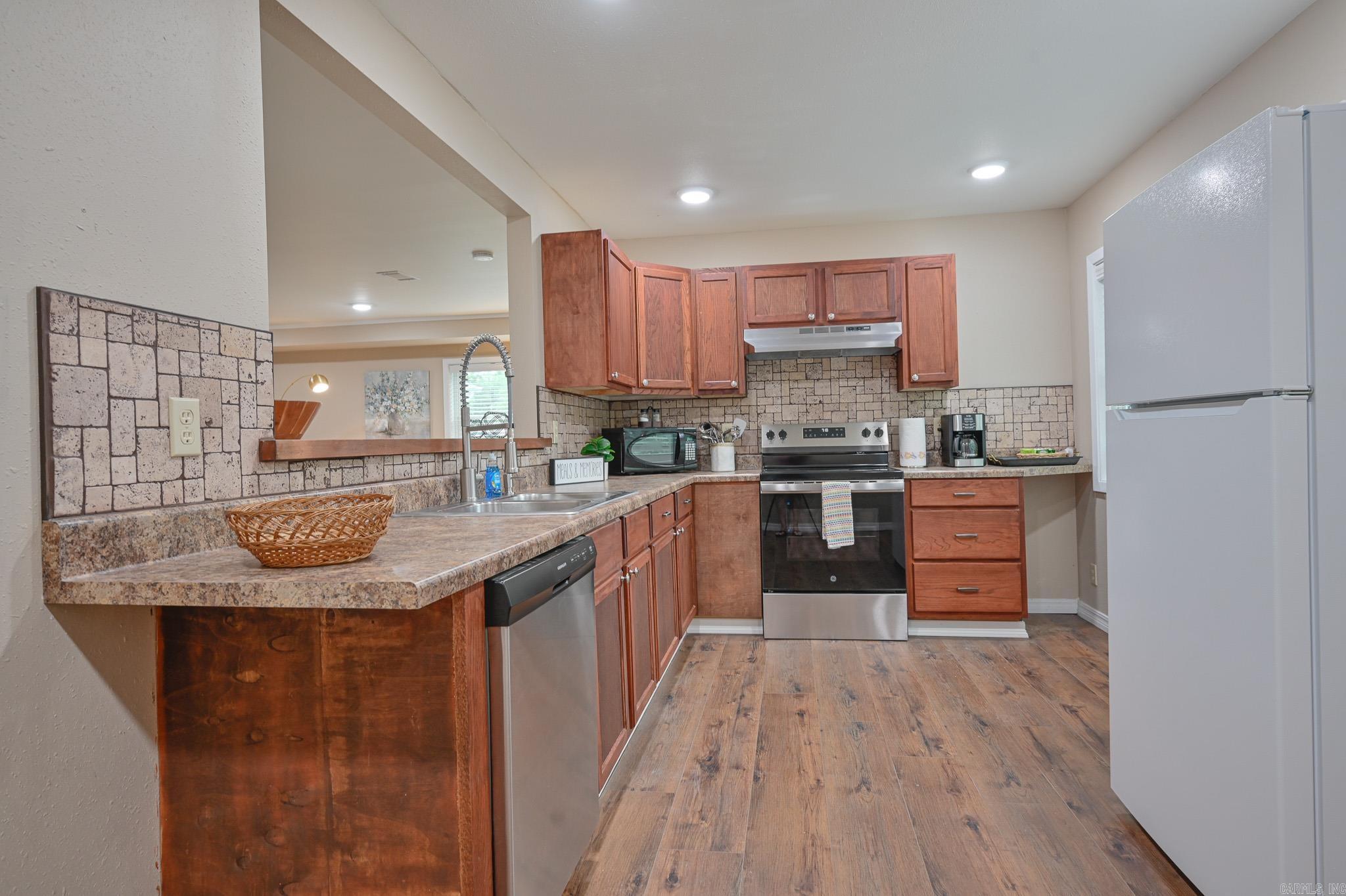 HORNBECK PLACE - Residential