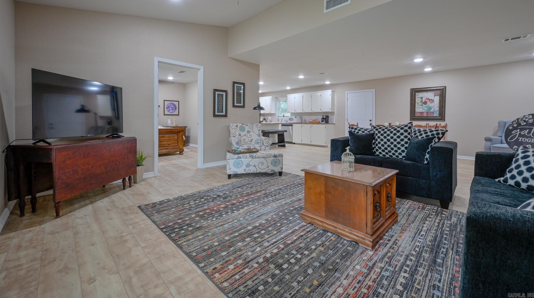 HORNBECK PLACE - Residential