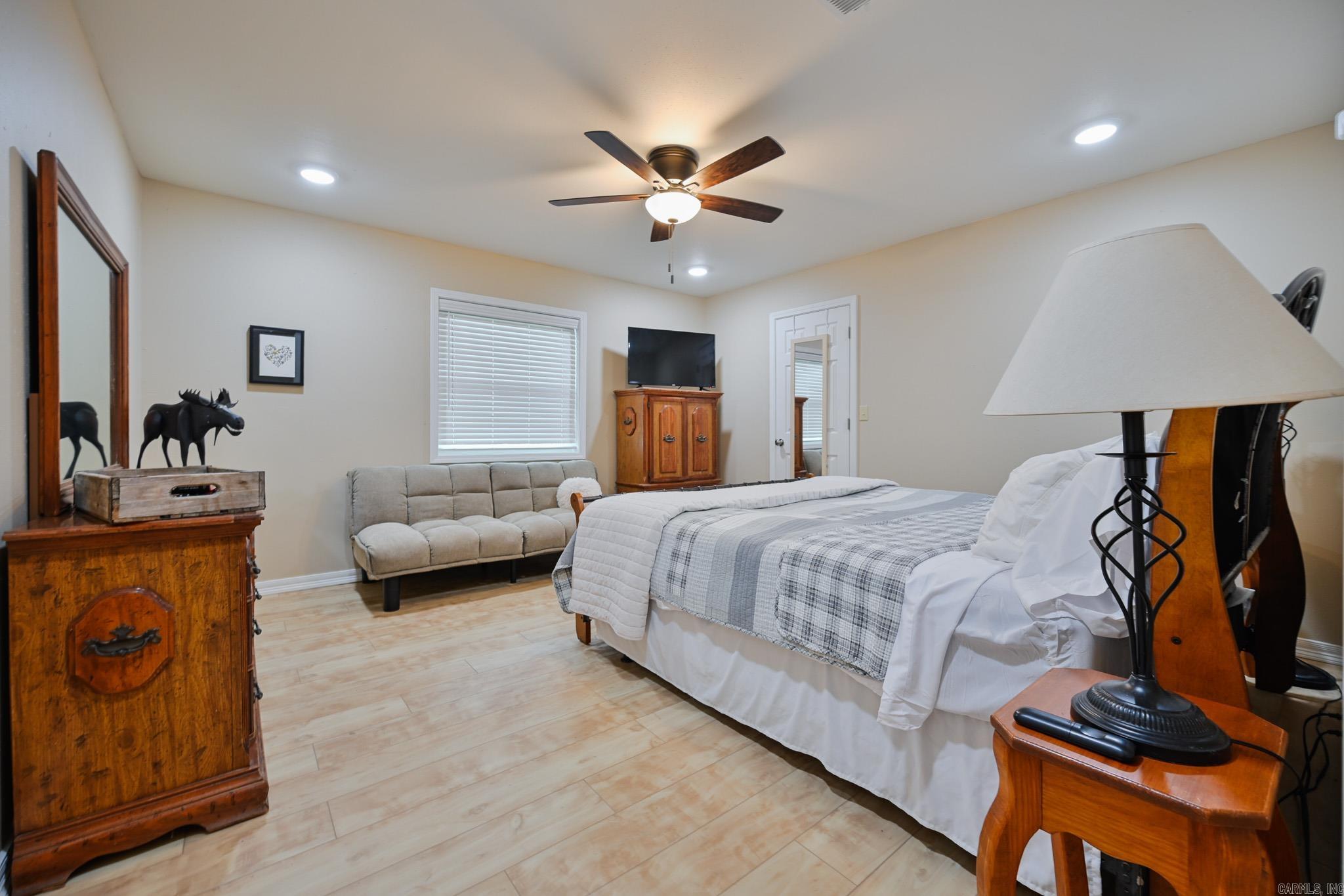 HORNBECK PLACE - Residential