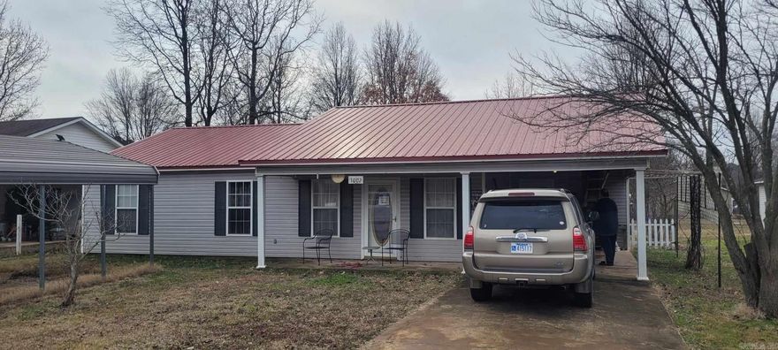 DISTTRESSED SALE PROPERTY IN NEED OF TLC