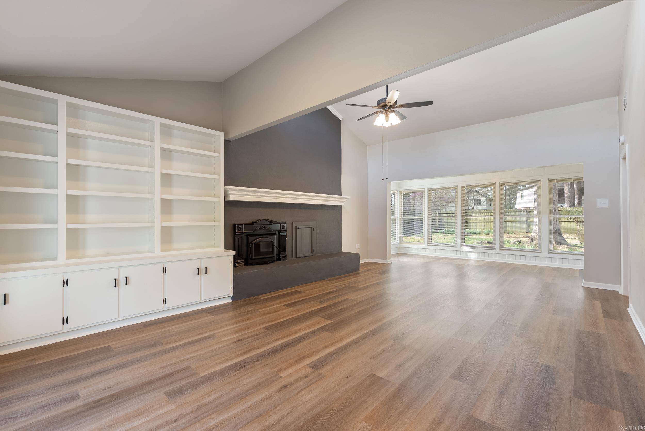 OAK FORREST - Residential