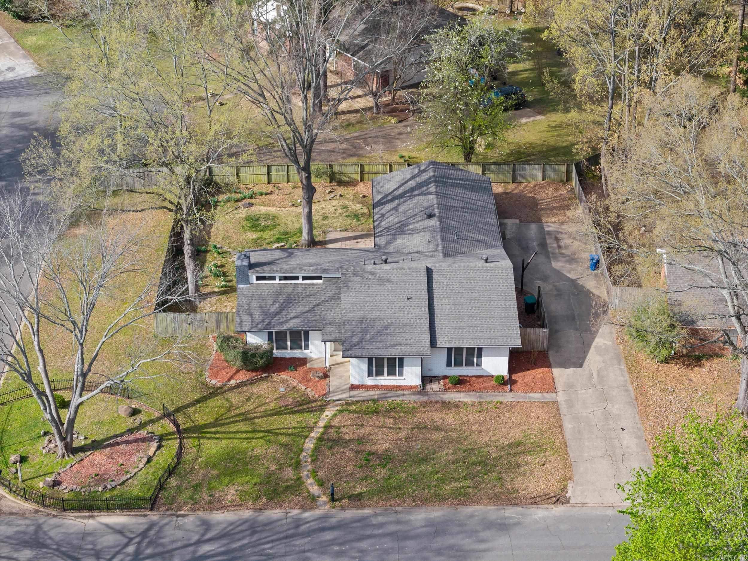 OAK FORREST - Residential