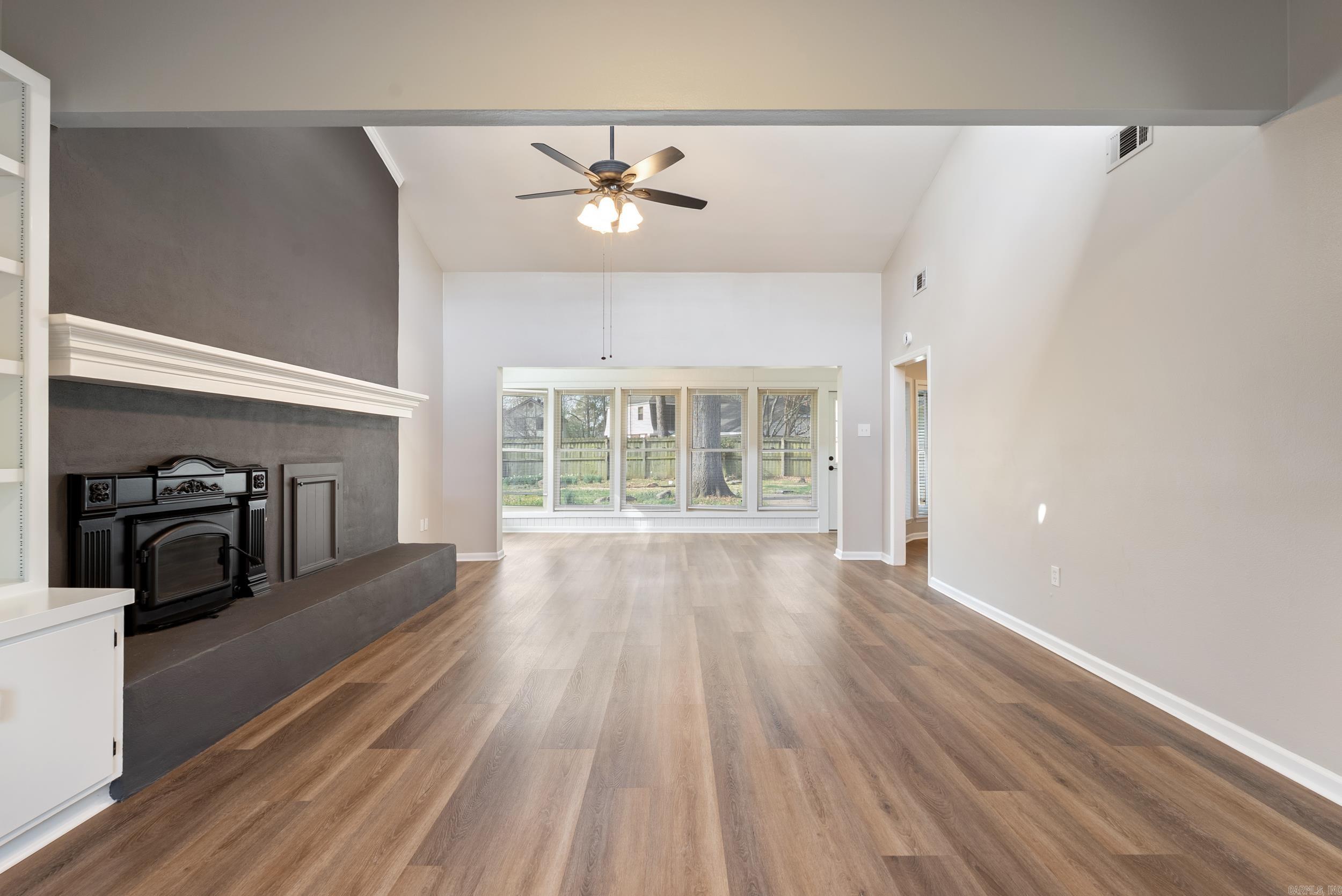 OAK FORREST - Residential