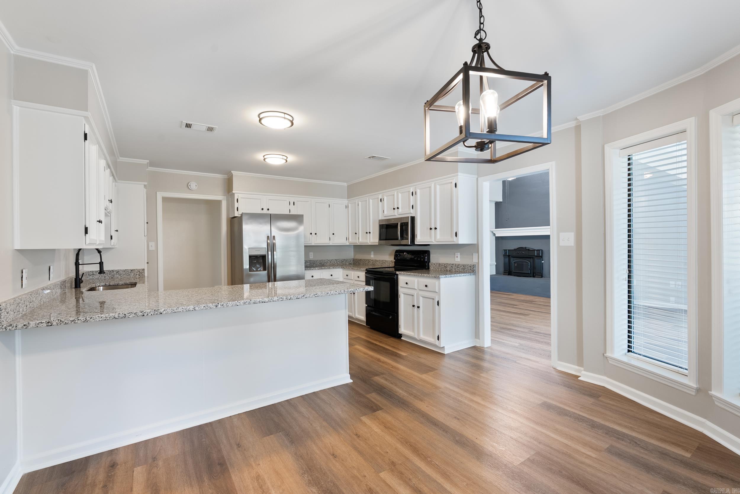 OAK FORREST - Residential