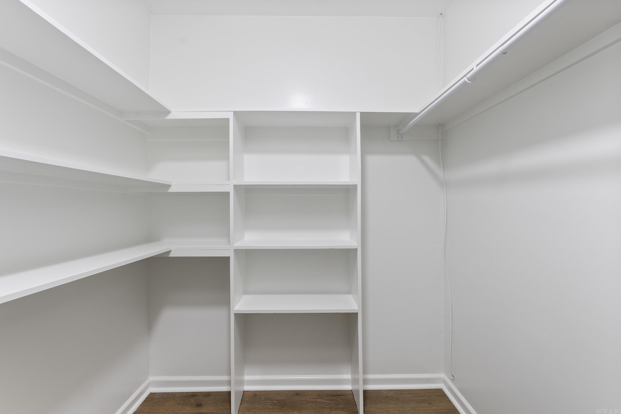 OAK FORREST - Residential