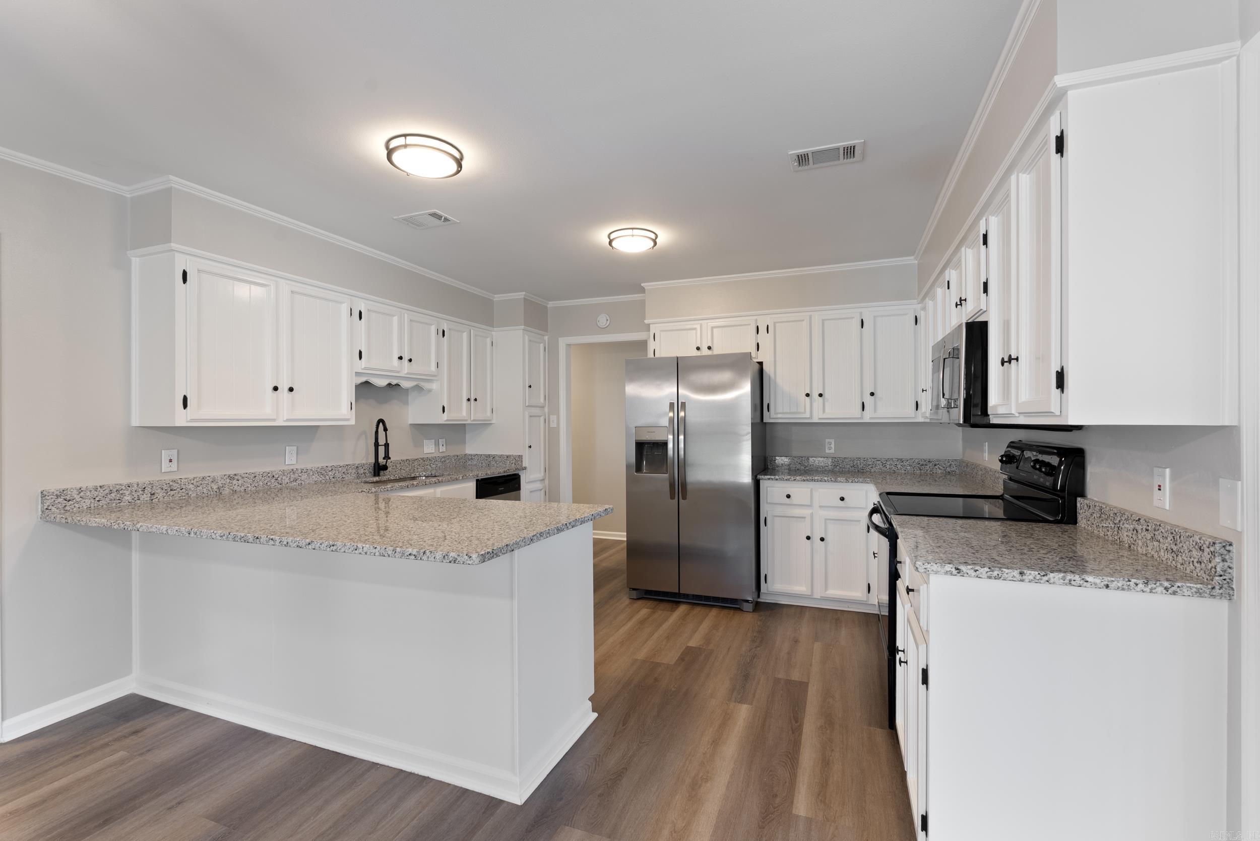 OAK FORREST - Residential