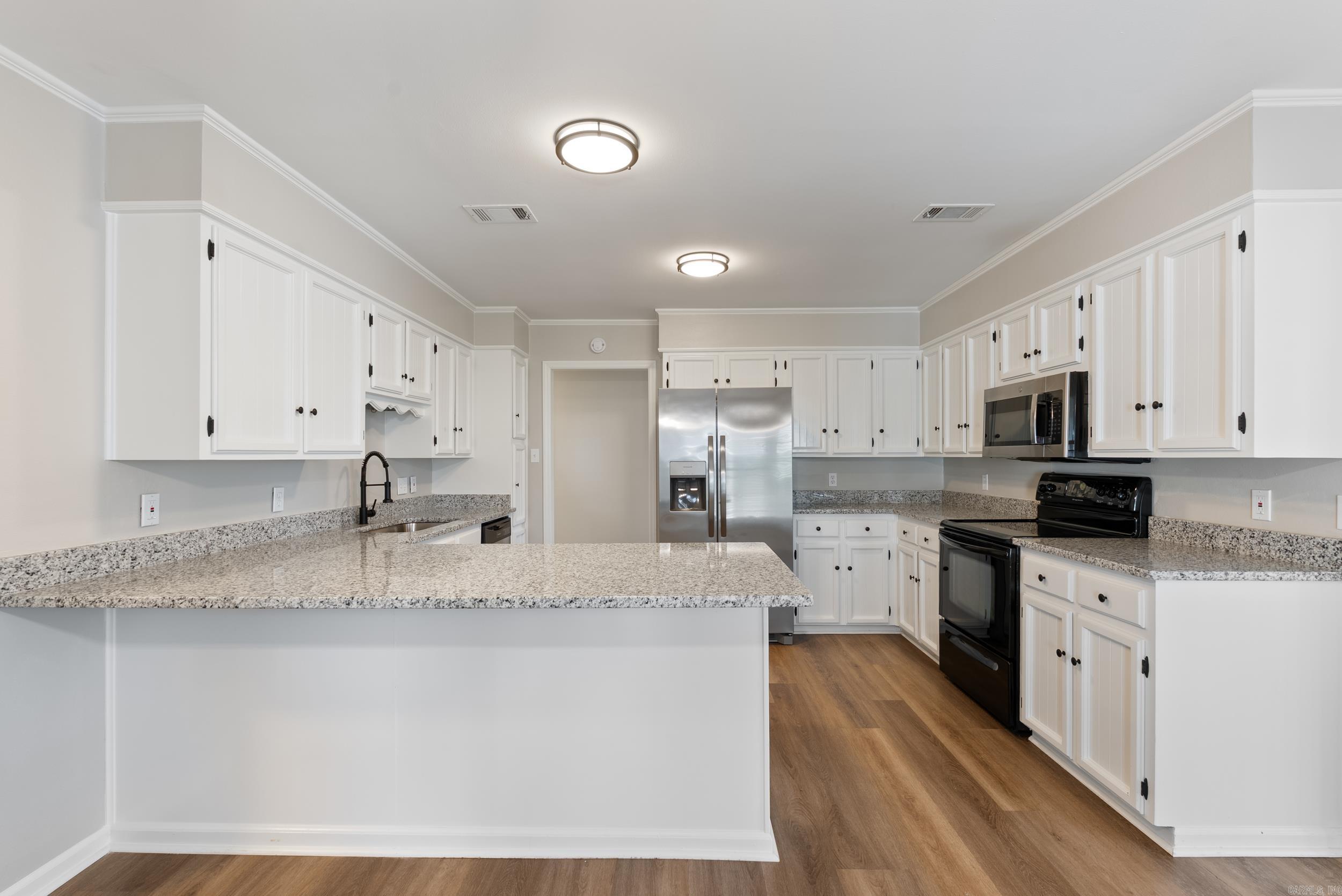 OAK FORREST - Residential