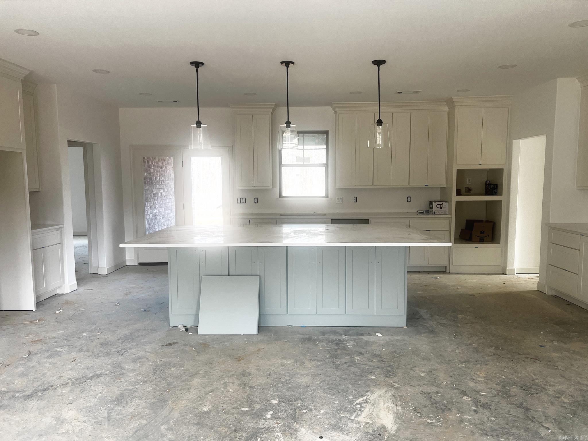 WINCHESTER ESTATES - Residential