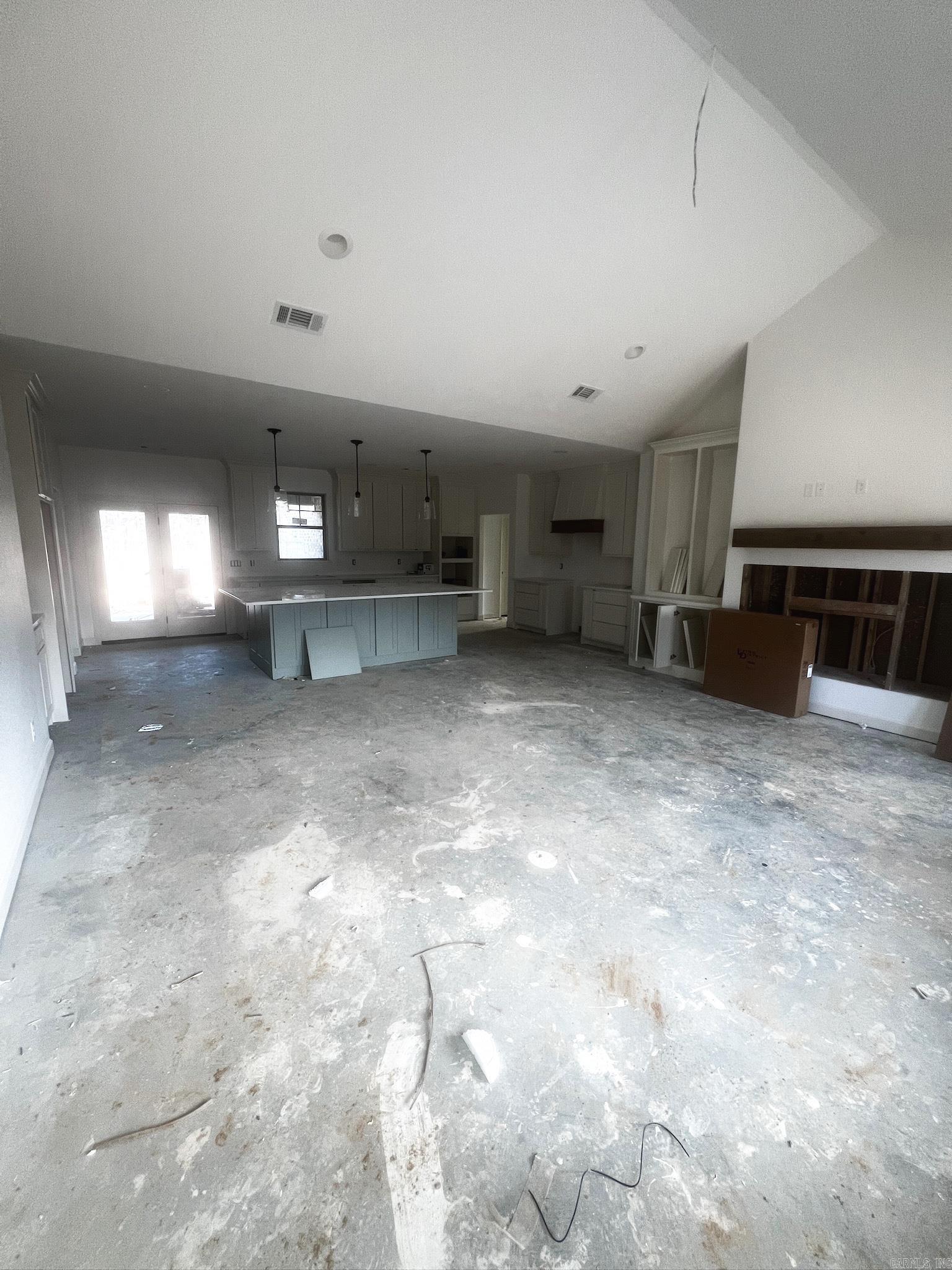 WINCHESTER ESTATES - Residential