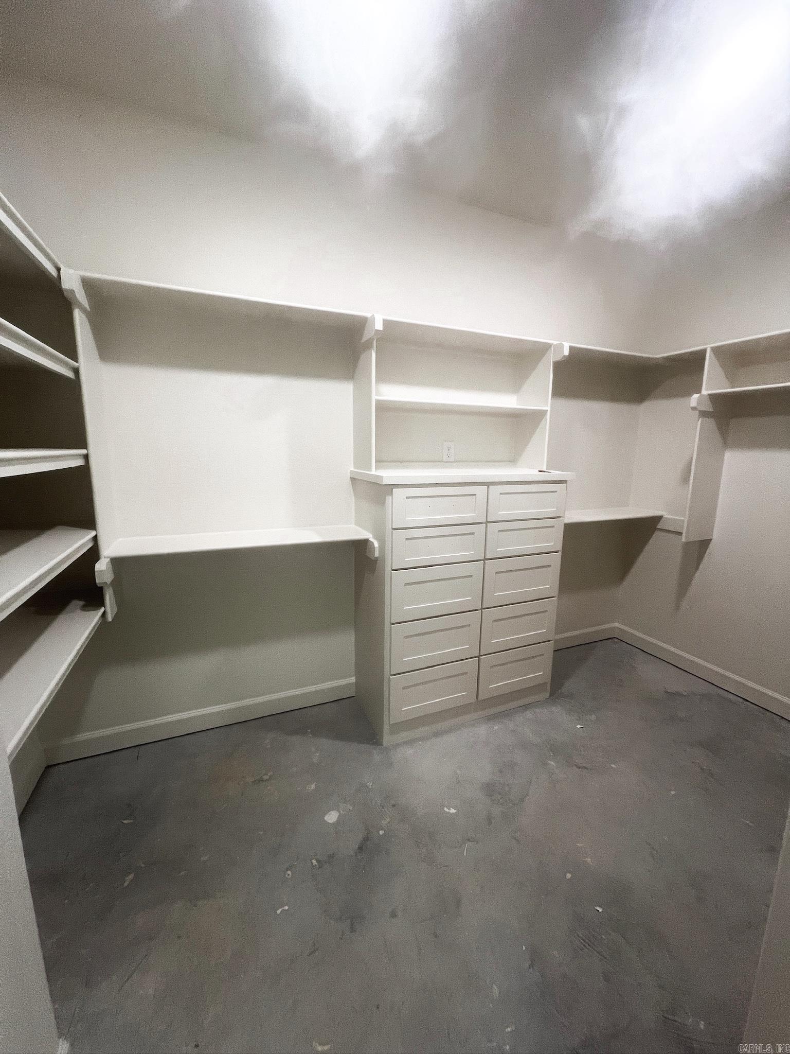 WINCHESTER ESTATES - Residential