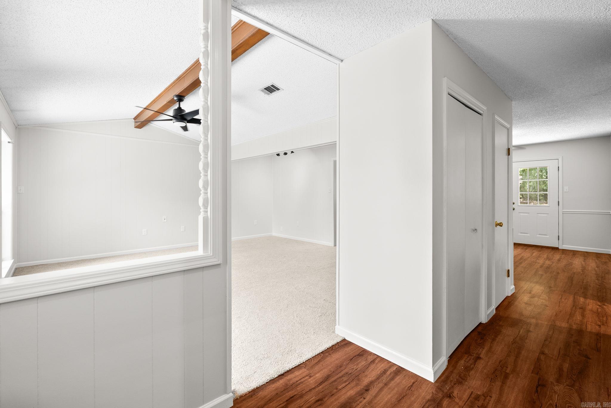 GOLDEN MEADOW - Residential