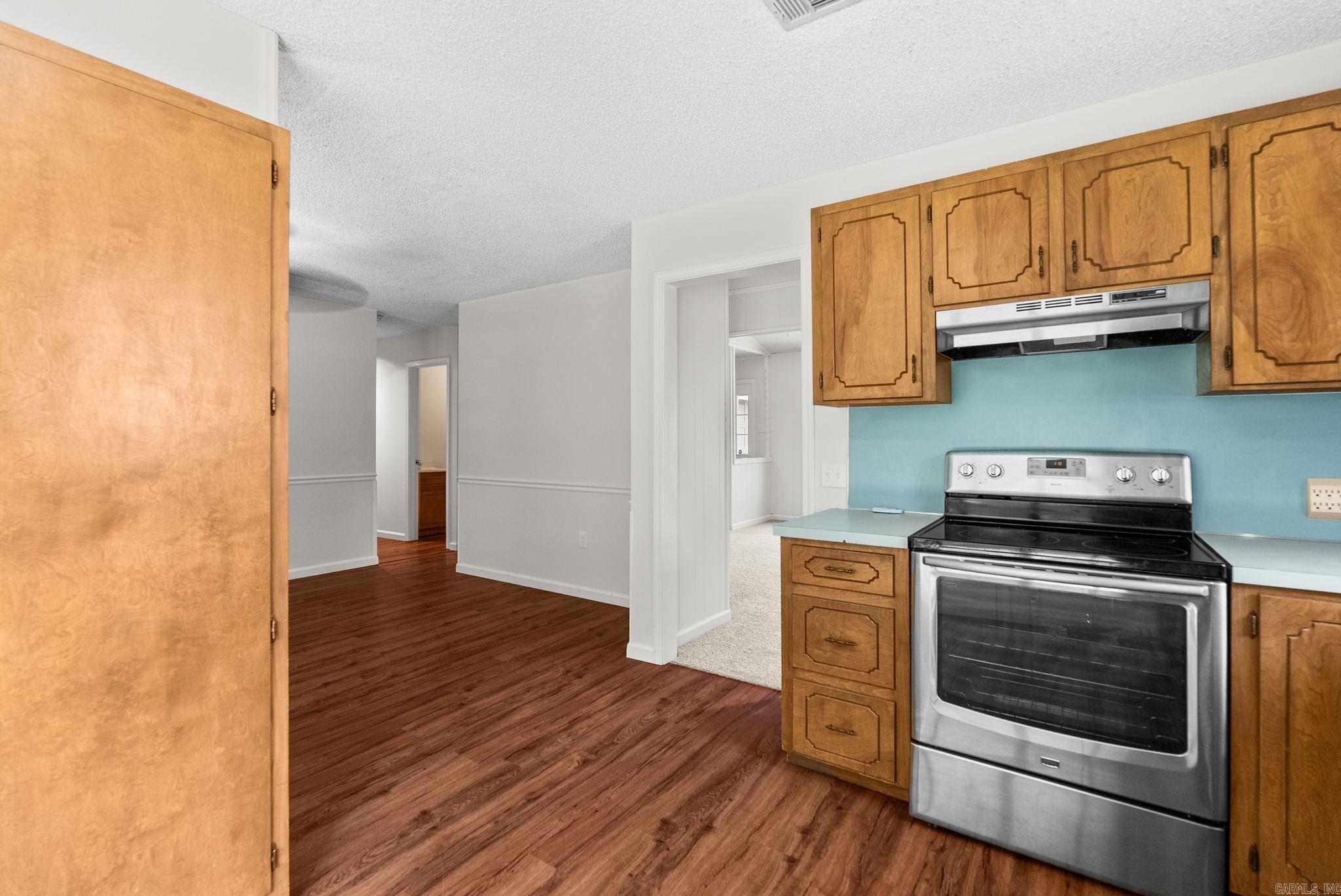 GOLDEN MEADOW - Residential