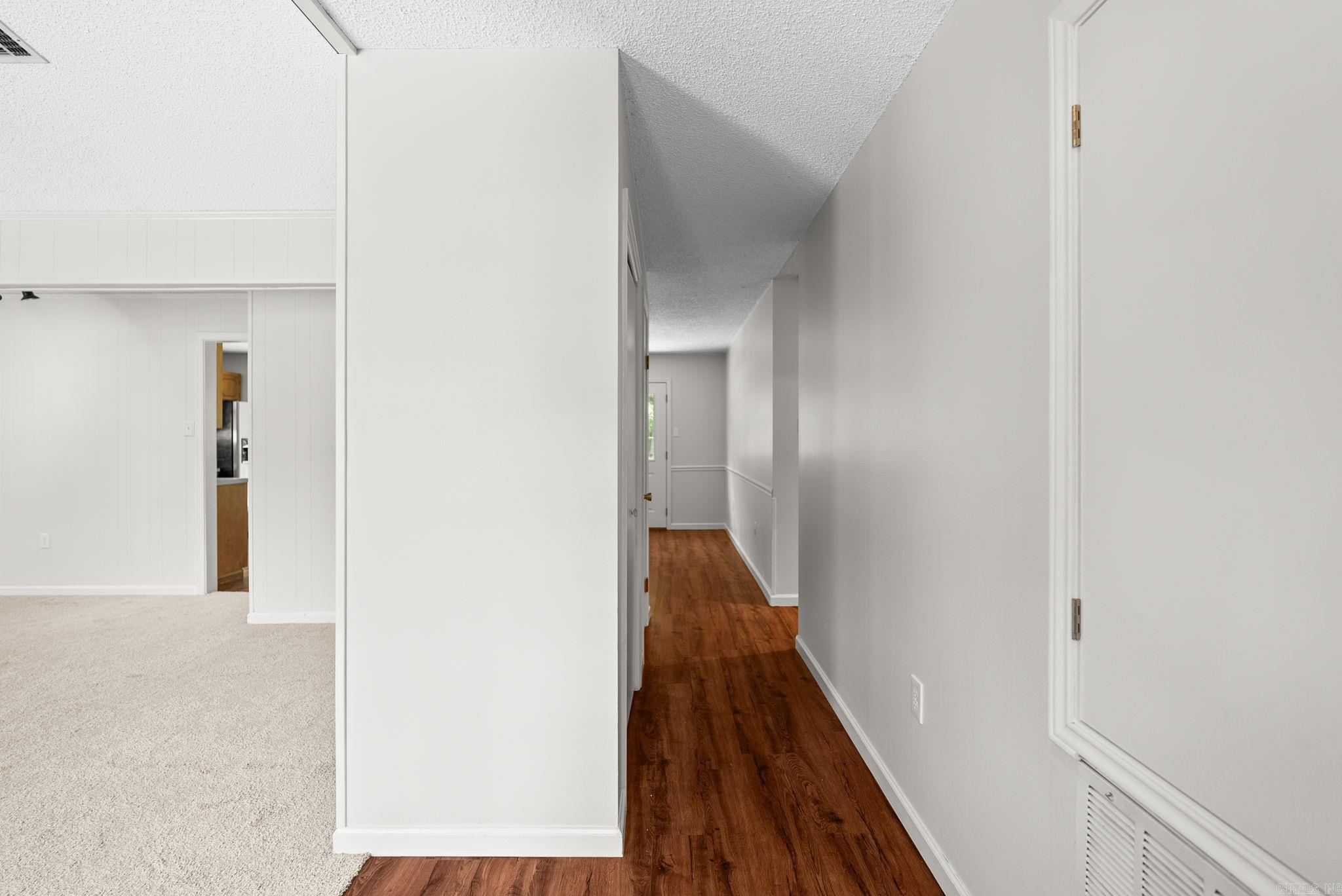 GOLDEN MEADOW - Residential