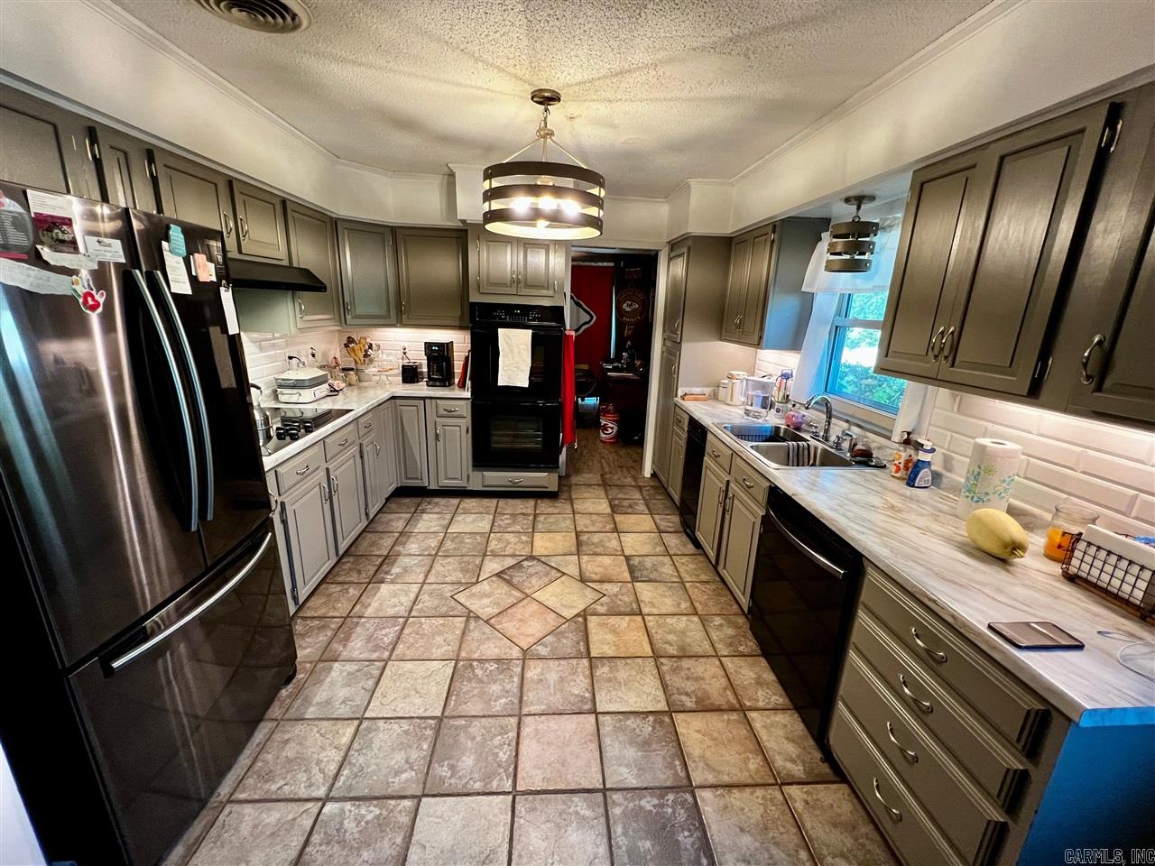 Country Club Terrace - Residential