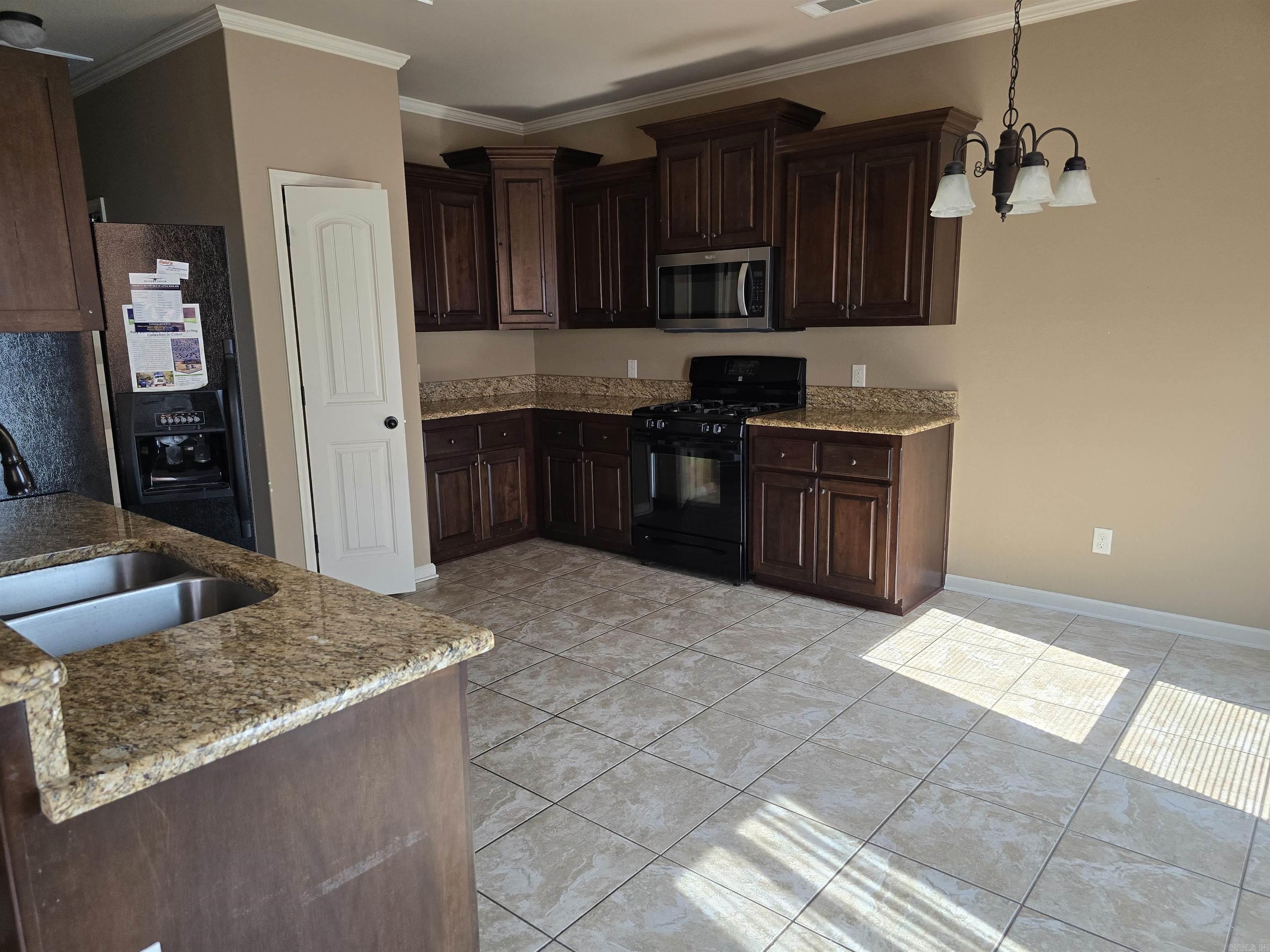 Stonehedge Place II - Residential Lease