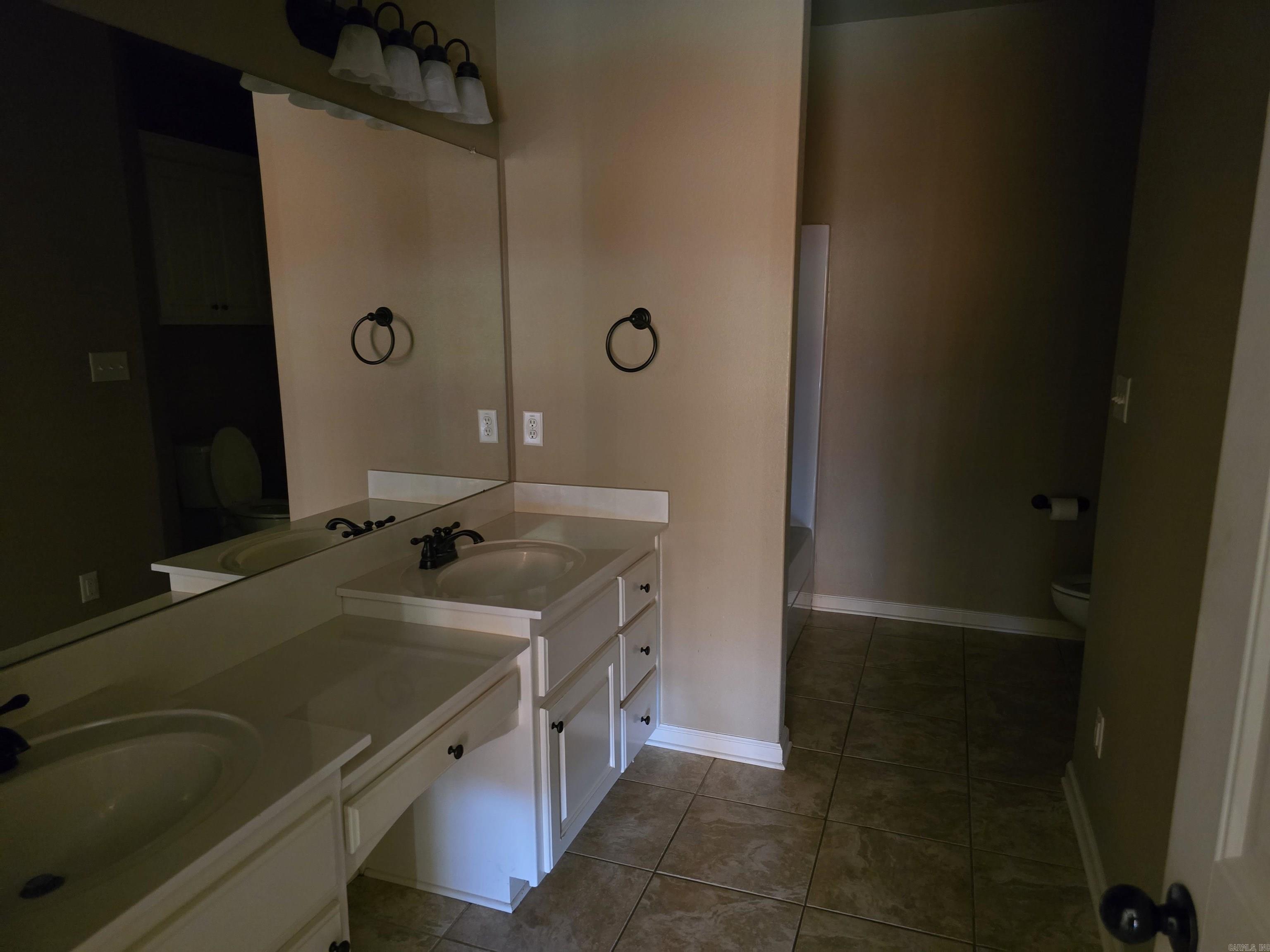 Stonehedge Place II - Residential Lease