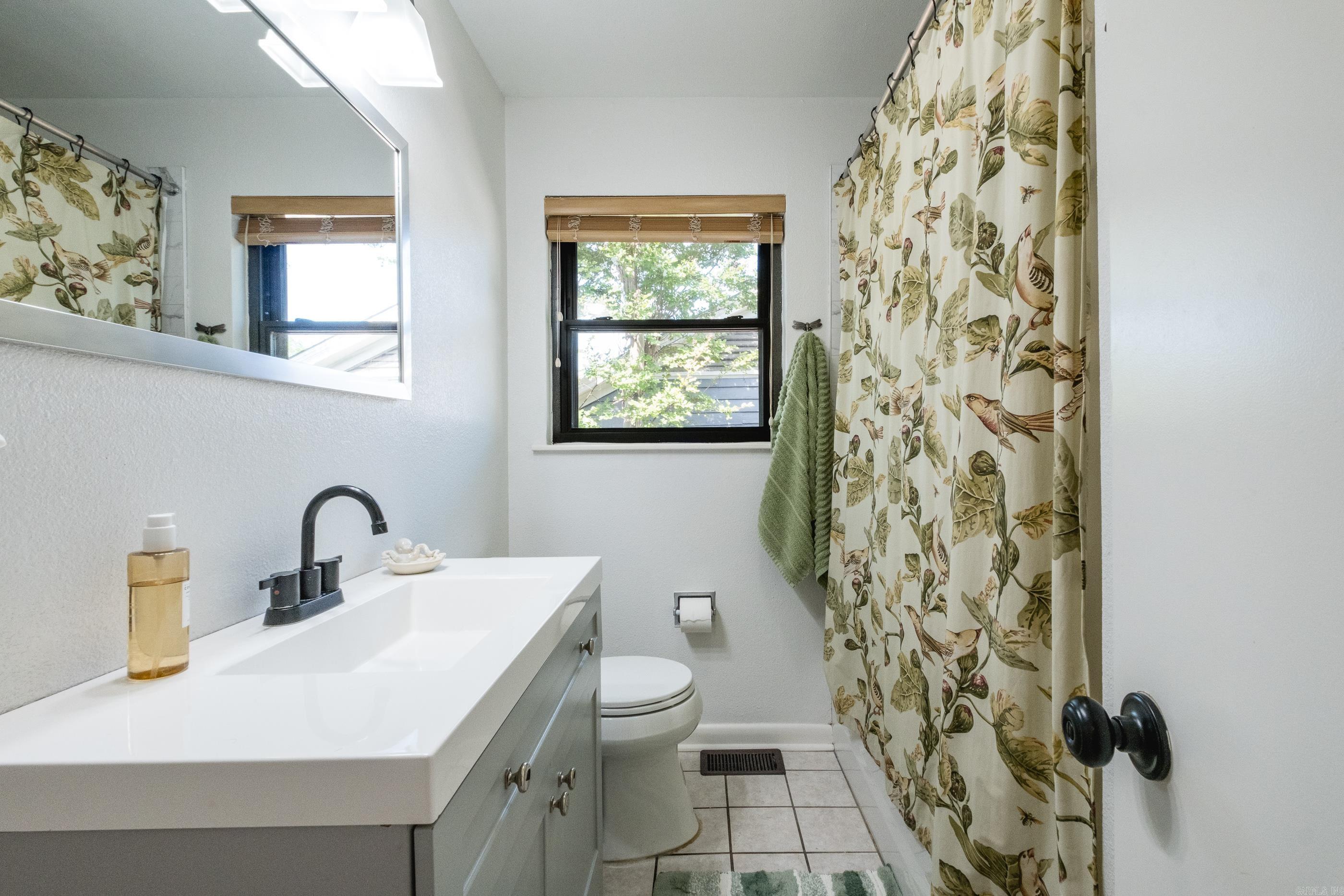 KINGWOOD PLACE - Residential