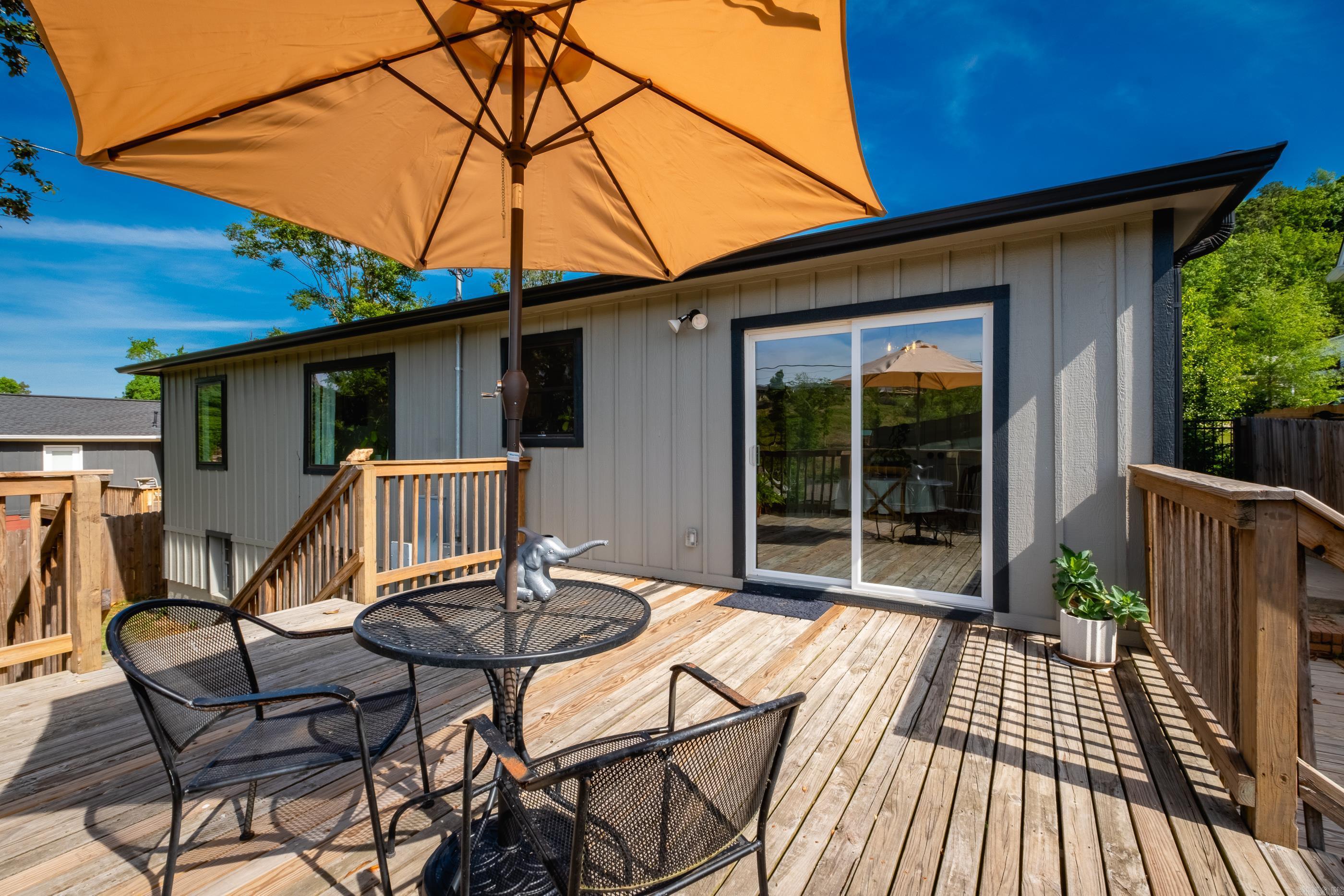 KINGWOOD PLACE - Residential