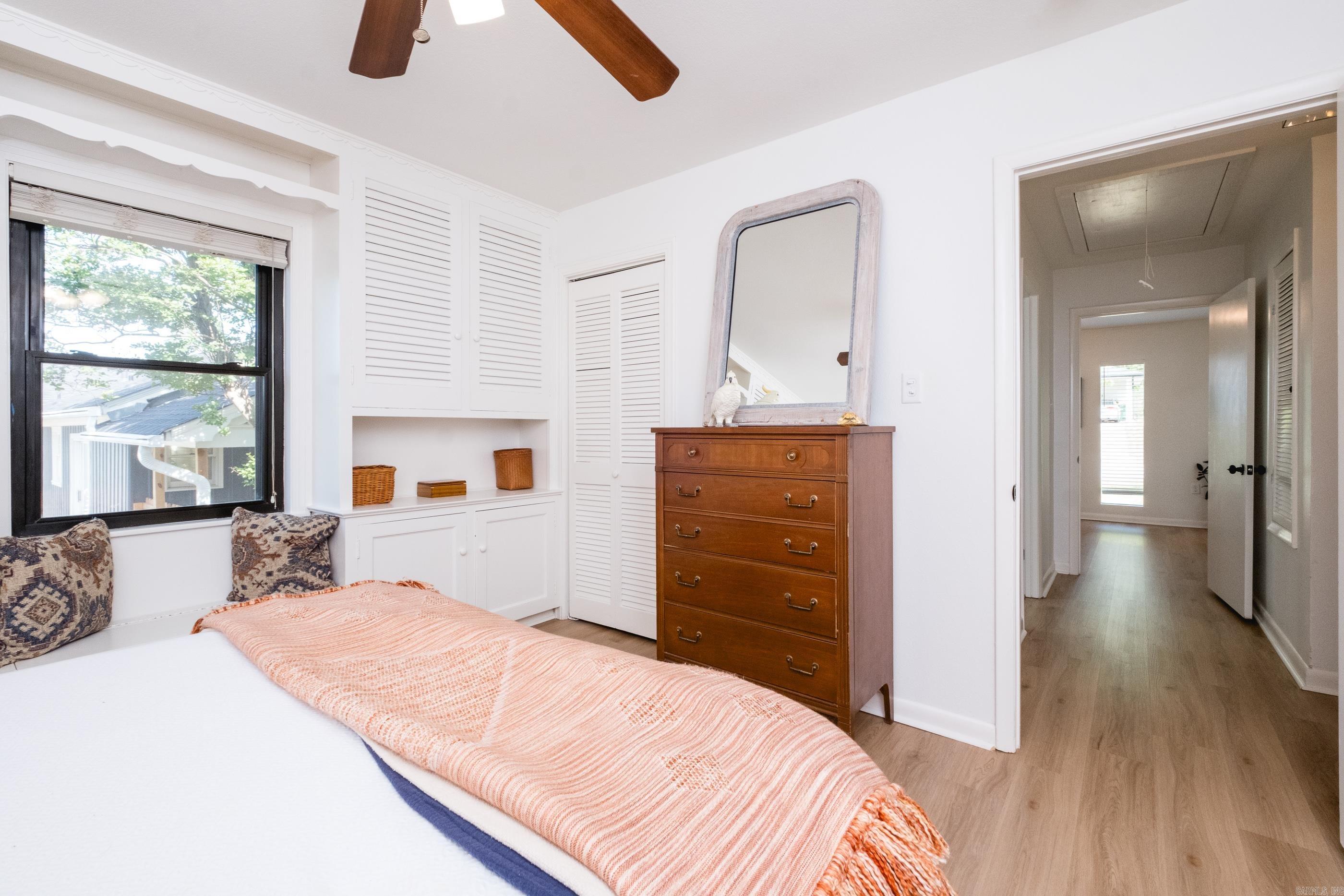 KINGWOOD PLACE - Residential