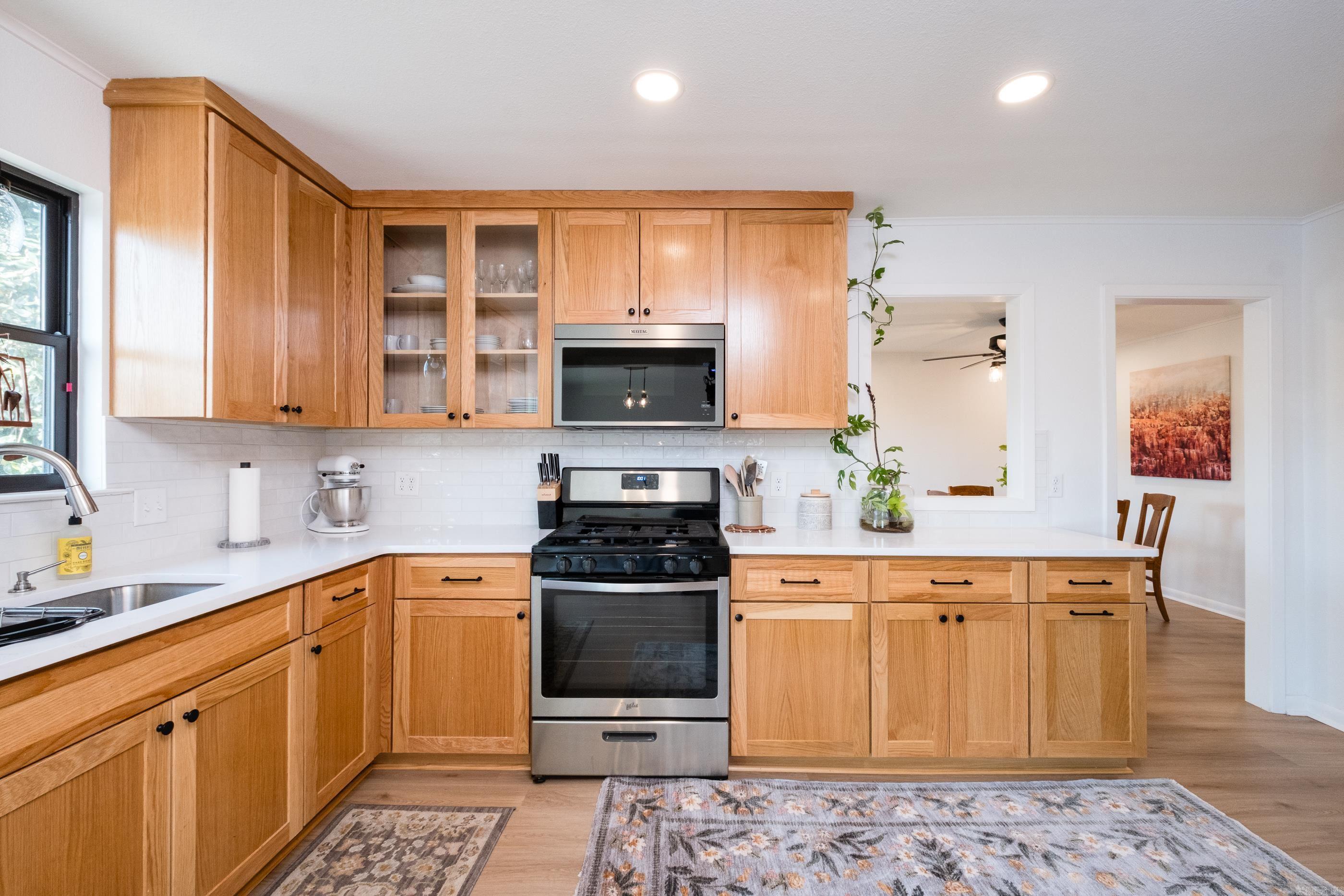 KINGWOOD PLACE - Residential