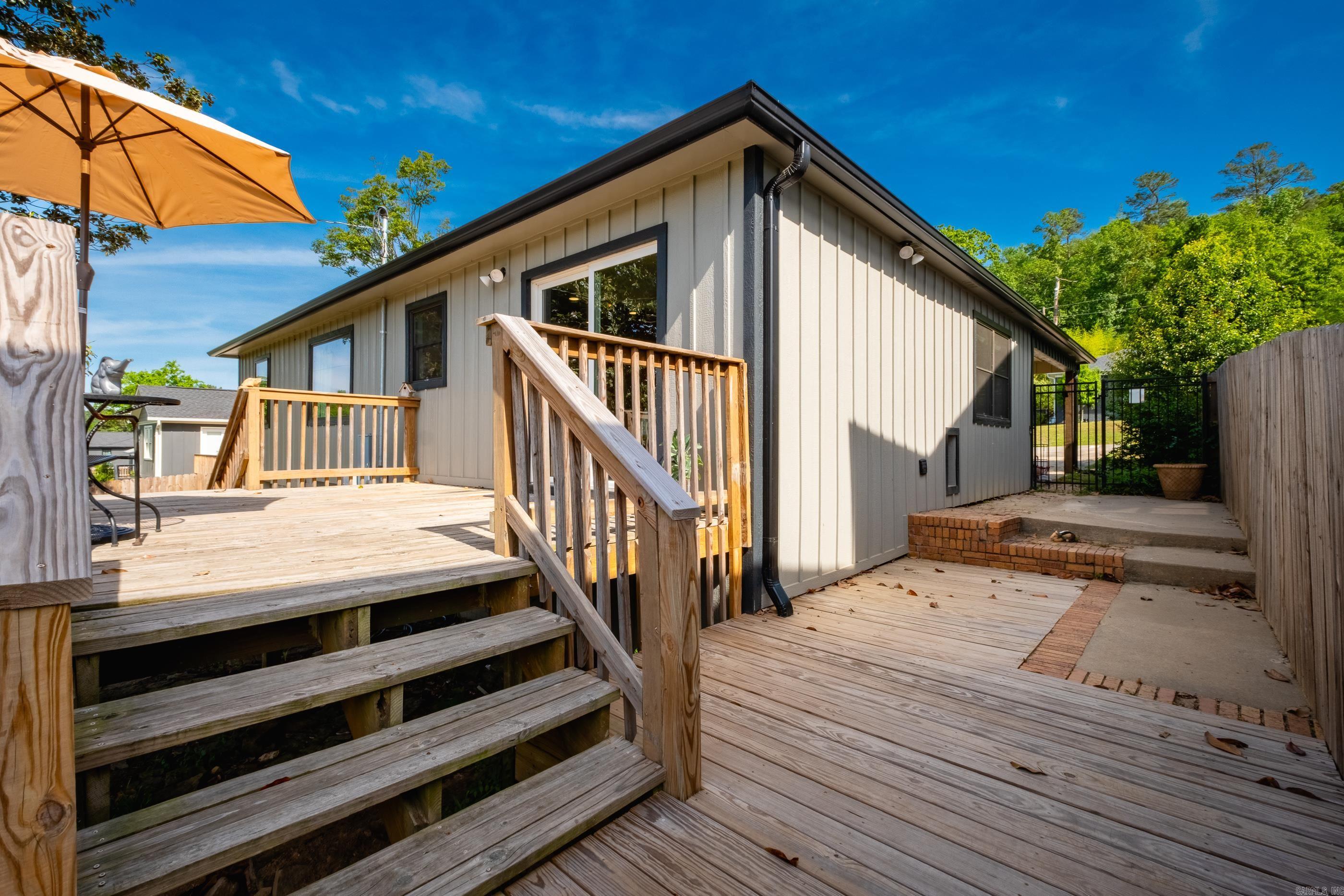 KINGWOOD PLACE - Residential