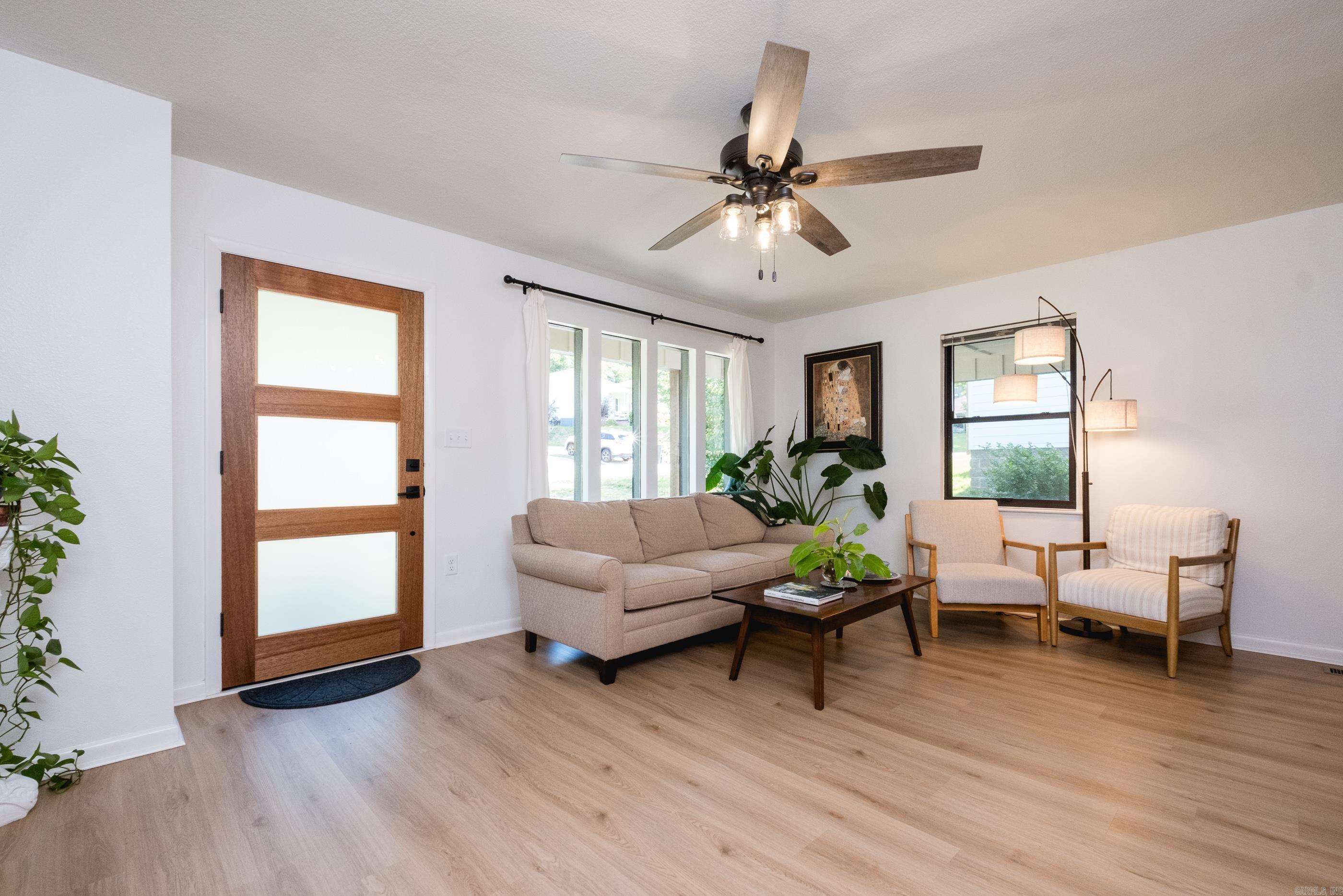 KINGWOOD PLACE - Residential