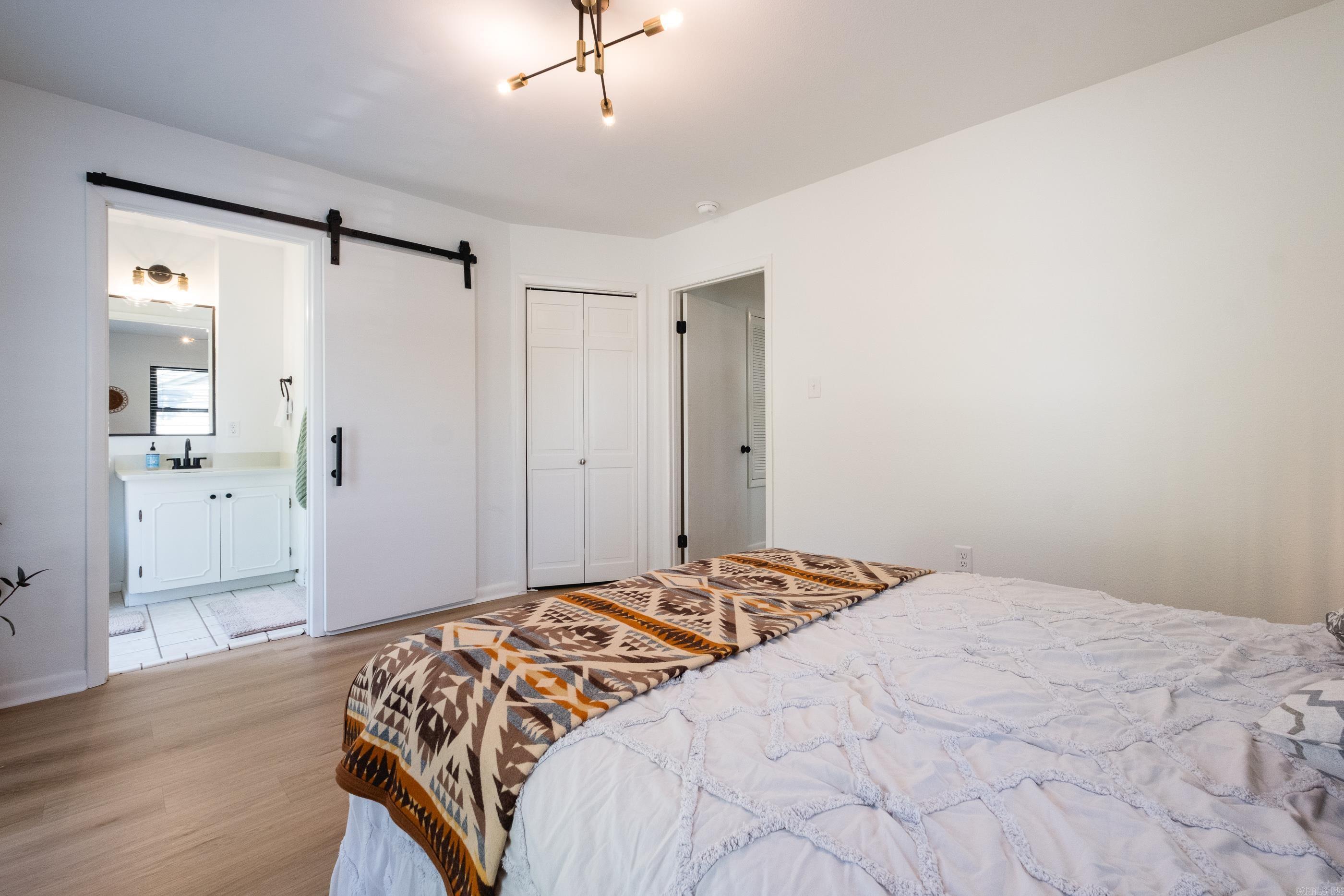 KINGWOOD PLACE - Residential