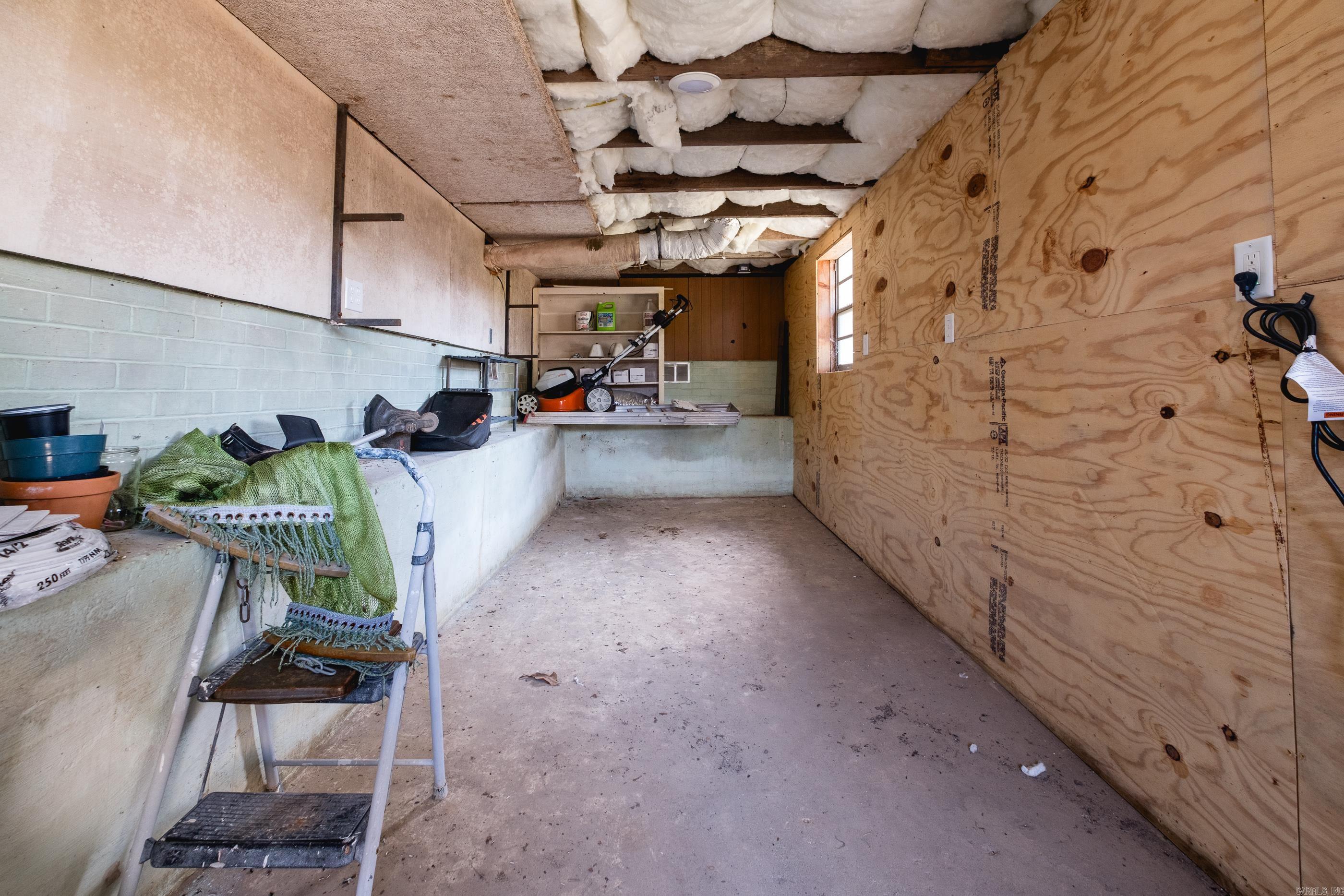 KINGWOOD PLACE - Residential