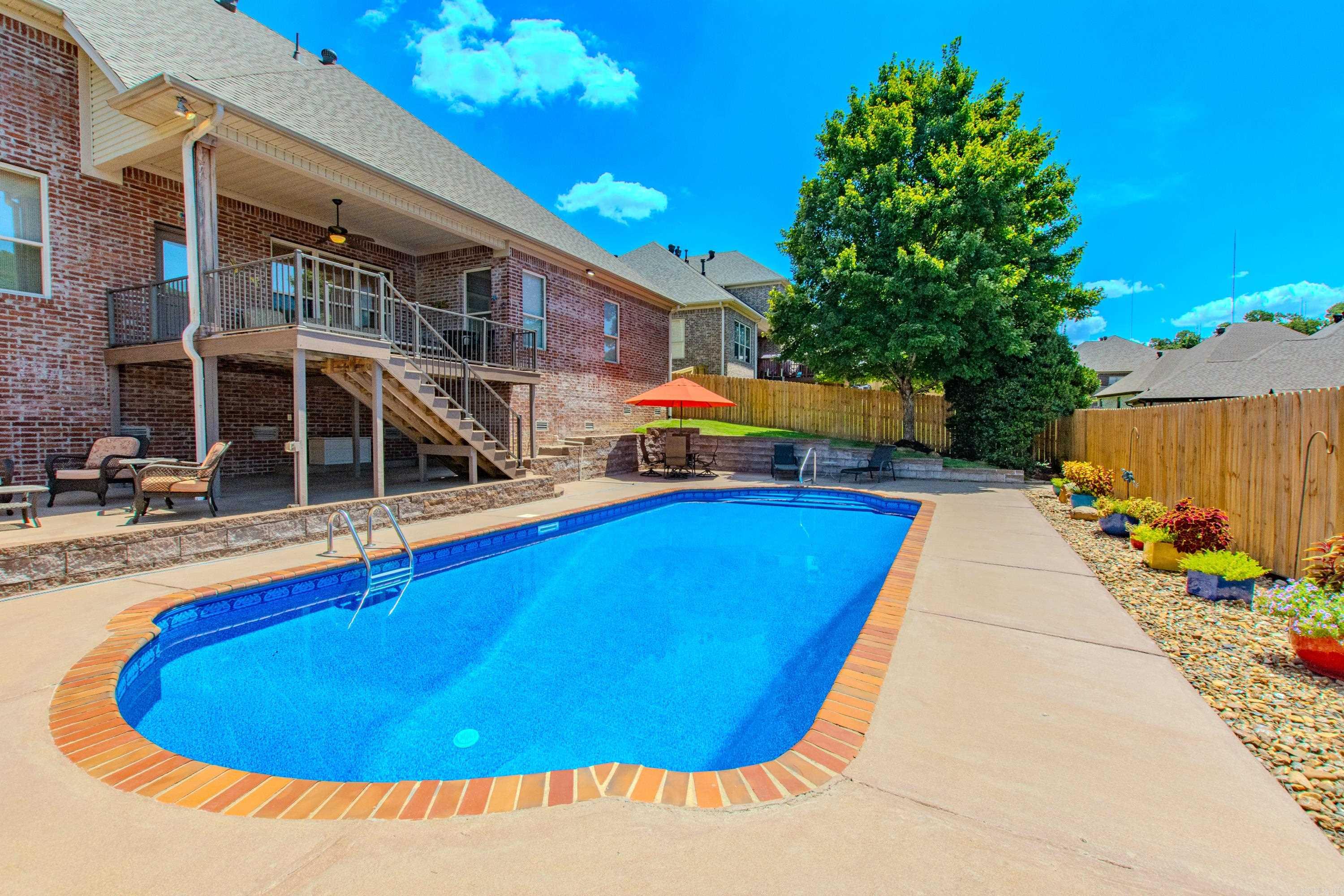 CHENAL VALLEY EPERNAY PLACE - Residential