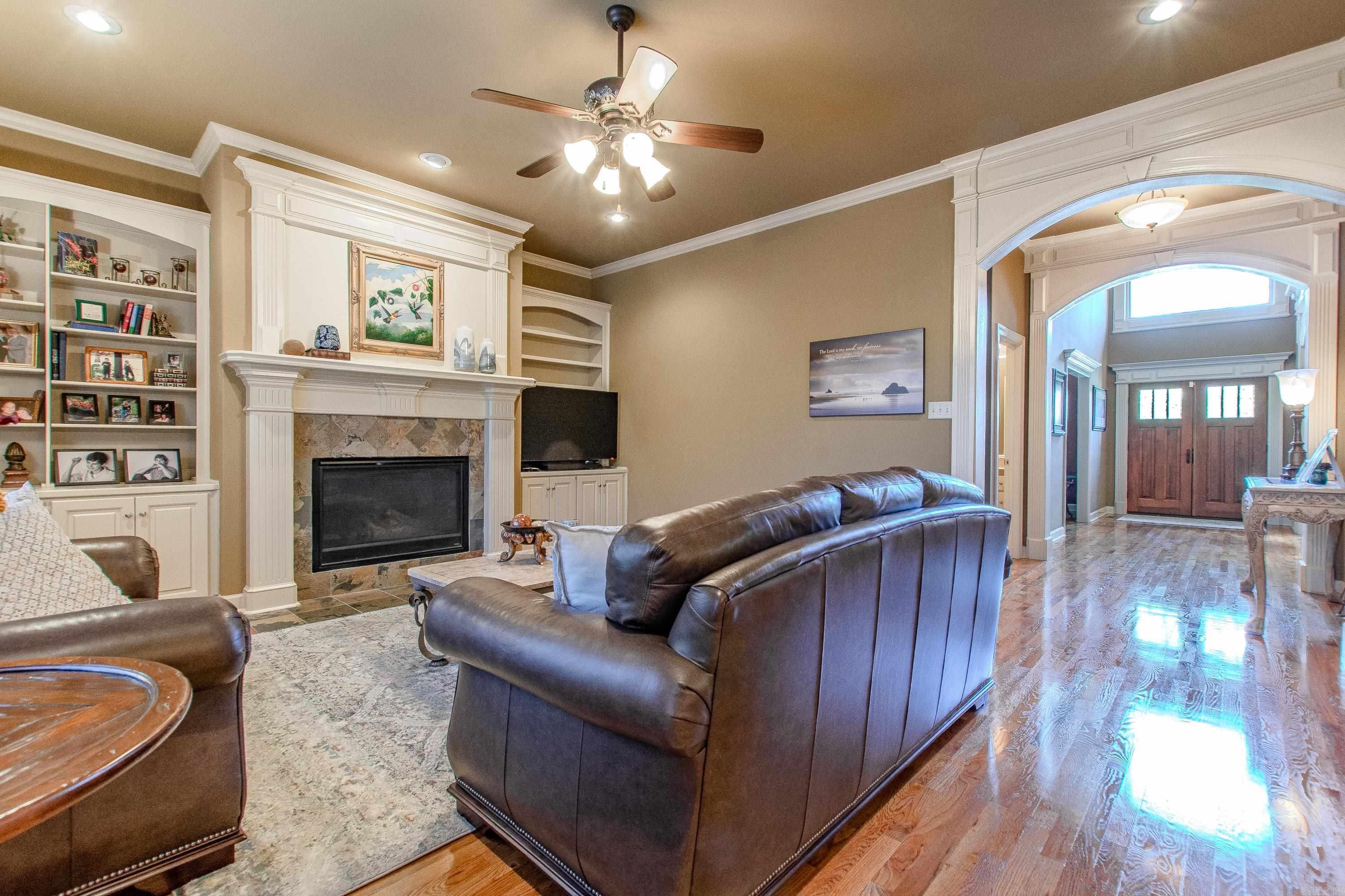 CHENAL VALLEY EPERNAY PLACE - Residential