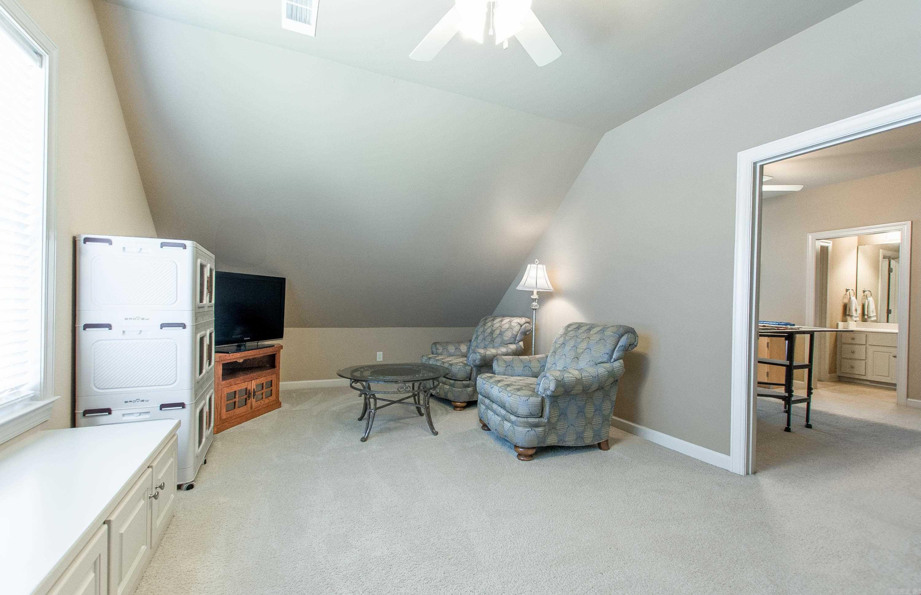 CHENAL VALLEY EPERNAY PLACE - Residential