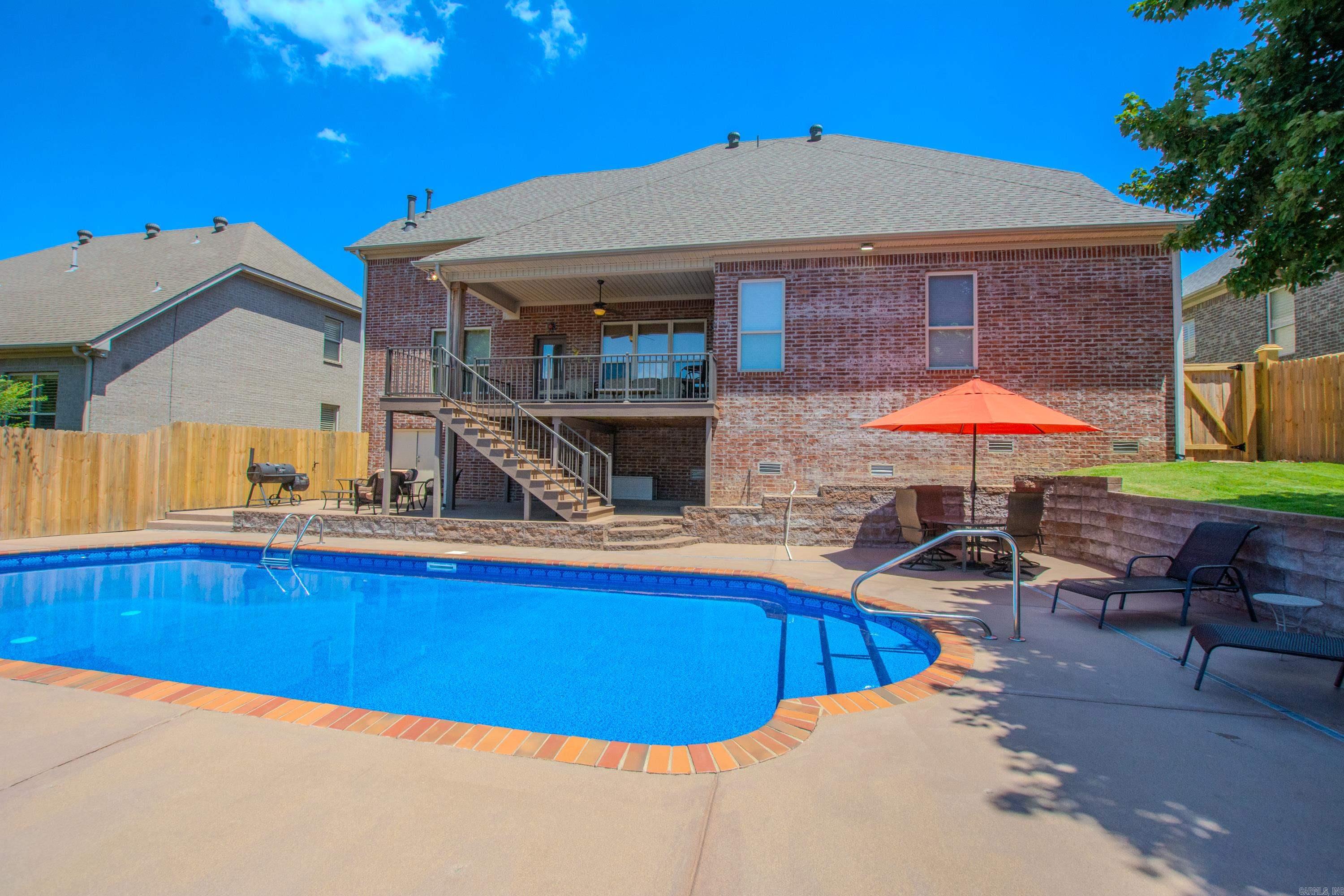 CHENAL VALLEY EPERNAY PLACE - Residential