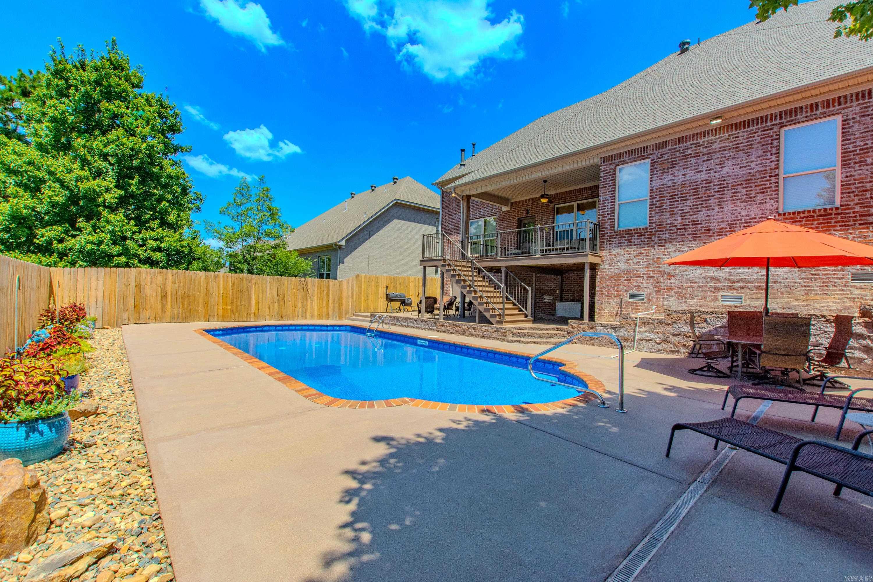 CHENAL VALLEY EPERNAY PLACE - Residential