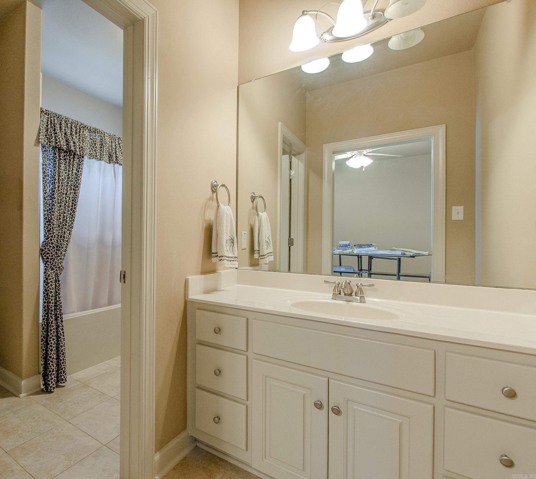 CHENAL VALLEY EPERNAY PLACE - Residential