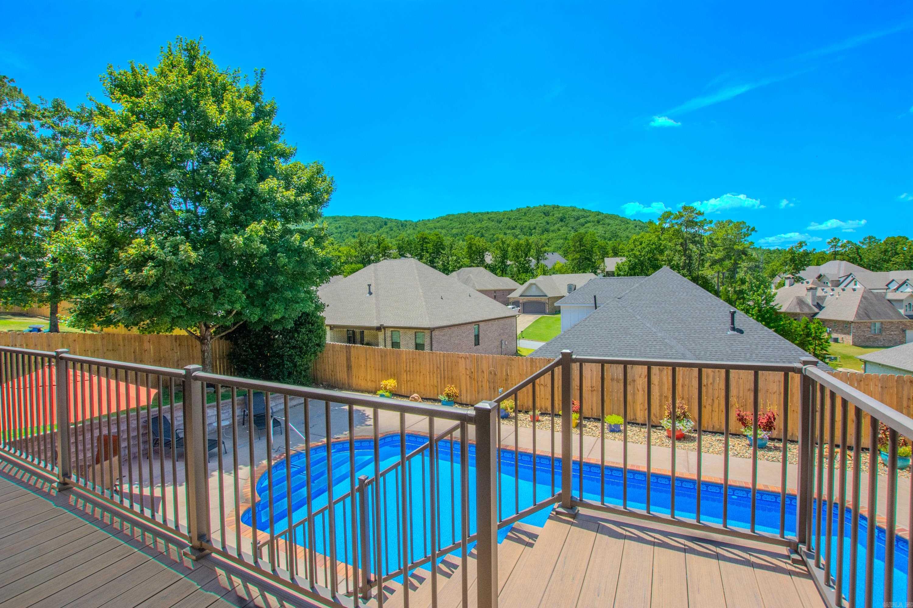 CHENAL VALLEY EPERNAY PLACE - Residential