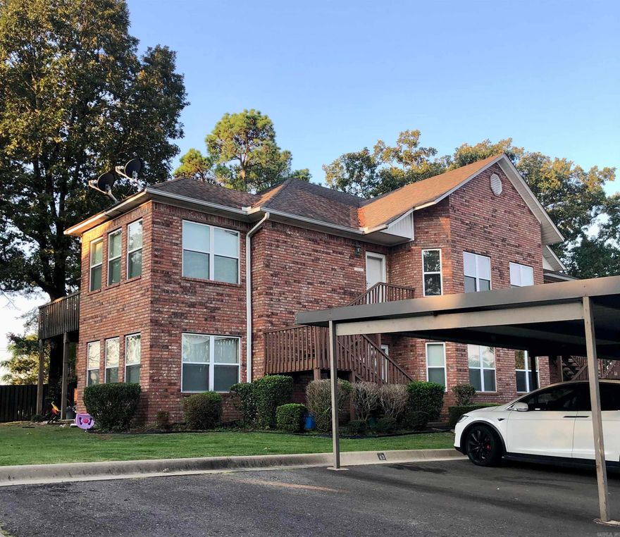 WALK IN LEVEL CONDO RIGHT BEHIND WALGREENS ON CENTRAL-&-BY EXPRESSYWAY- 2 BEDROOM 2 BATH WITH SOME NEW KITCHEN APPLIANCES, WONDERFUL PATIO OFF LIVING ROOM, UPDATED MASTER SUITE SHOWER/ BATH, FRESH PAINT, UPDATED LAMINATE FLOORING THROUGH OUT-- 2 COVERED PARKING PLACES--PLUS 8 X 10 STORAGE UNIT-ACROSS THE STREET-- VERY CONVENIENT LOCATION, CLOST TO MEDICAL, RESTAURANTS, SHOPPING, GROCERY STORES.