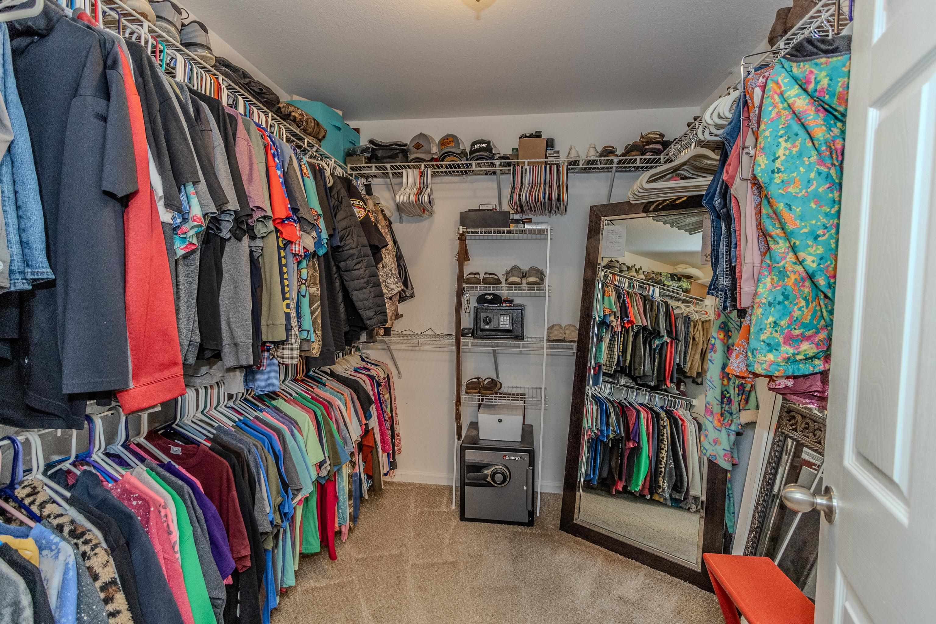 CARRIAGE HILL - Residential