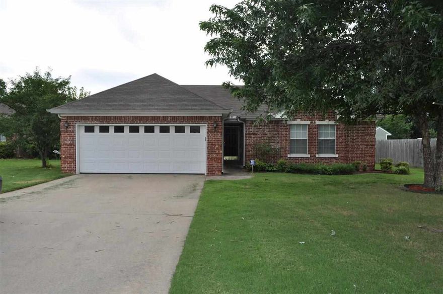 This Bachelor says he has had his pad long enough!  Brick home in great location offers 3 bedrooms with 2 baths, open floor plan, fireplace and spacious, fenced back yard. Living room has tray ceiling.   Large master bedroom also has tray ceiling, master bath has separate tub and shower.  Kitchen has lots of cabinets and plenty of counter space.  Two green apple trees in fenced back yard!