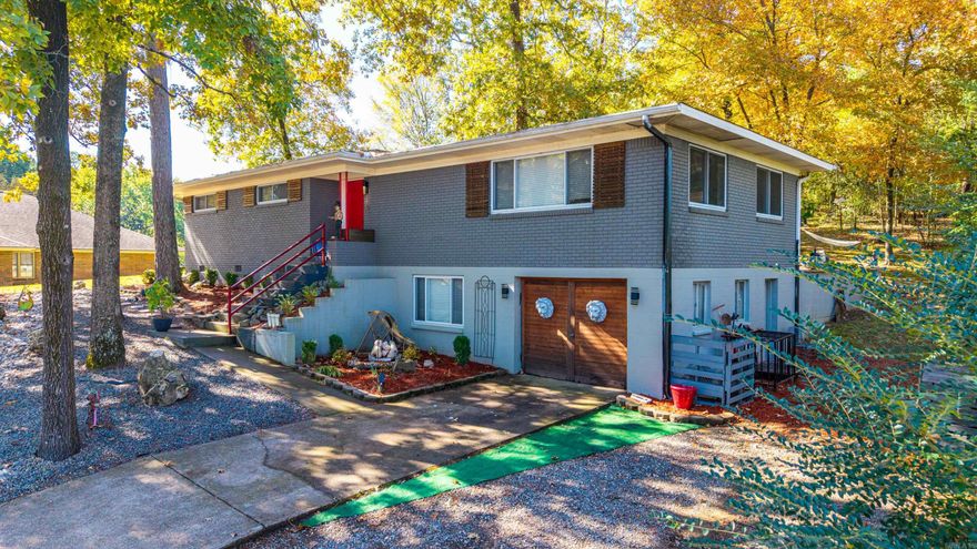 THIS UPDATED HOME OFFER 3 BEDROOM AND 3 BATHROOMS THE OPEN LAYOUT FEATURES LAMINATE FLOORING THE KITCHEN IS EQUIPPED WITH BUILT IN STAINLESS STELL APPLIANCES,GRANITE COUNTERTOPS,GLASS BACKSPLASH AND BREAKFAST BAR THAT PROVIDES ADDITION SEATING AND WORKSPACE. OUTSIDE ENJOY THE COVERED SITTING AREA WITH A FOUNTAIN WHILE YOU'RE RELAXING. ONE CAR GARAGE OFFERS FLEXIBLE USE AS WORKSHOP OR STORAGE.