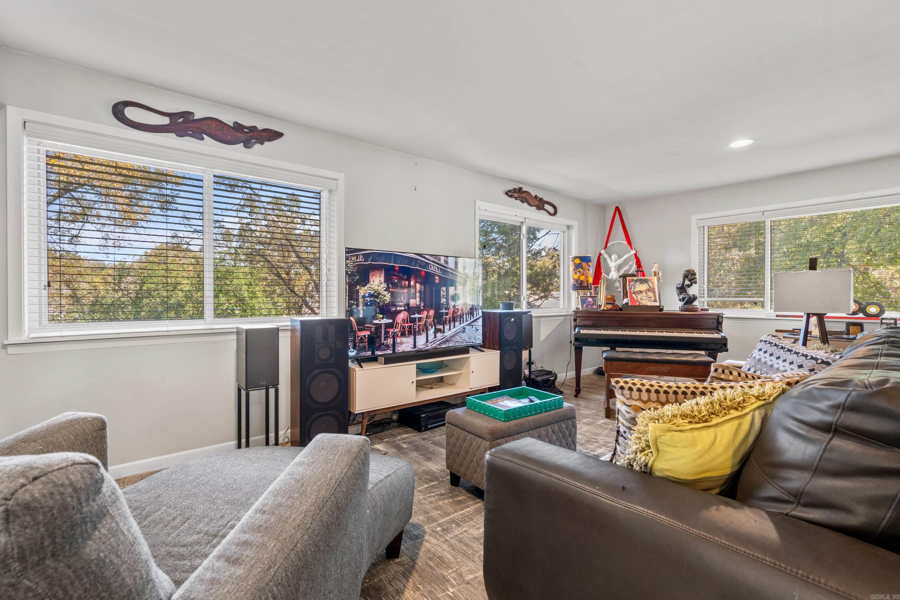 Sherwood Forest - Residential